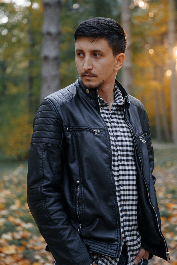 Contact. Fotograf de nuntă și de familie — Dinu Bargan