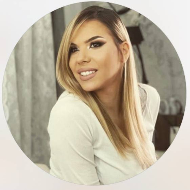 VAŠI UTISCI. Dečiji i porodični fotograf