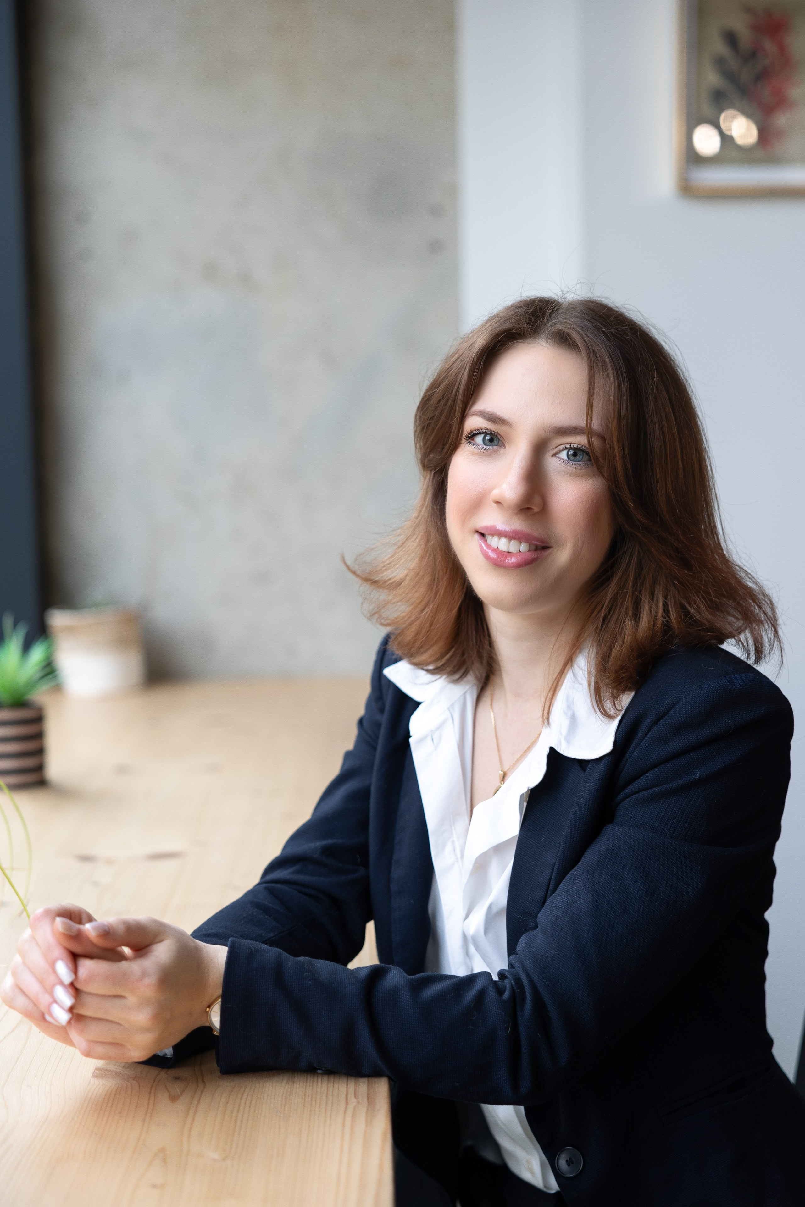 Locations for the personal Brand photoshoot in Toulouse. Eugenie Smirnova — wedding, corporate and lifestyle photographer in Toulouse and Southwest France