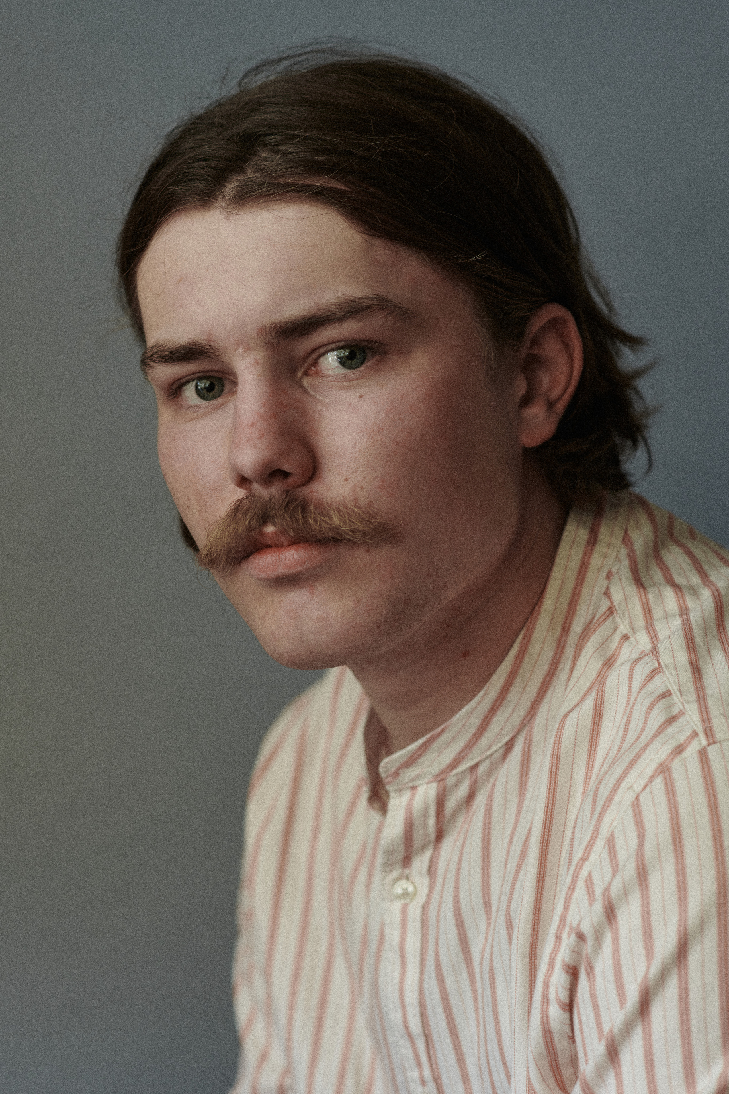 Portrait photographer  Amsterdam photo session in the studio, a young Dutch designer.