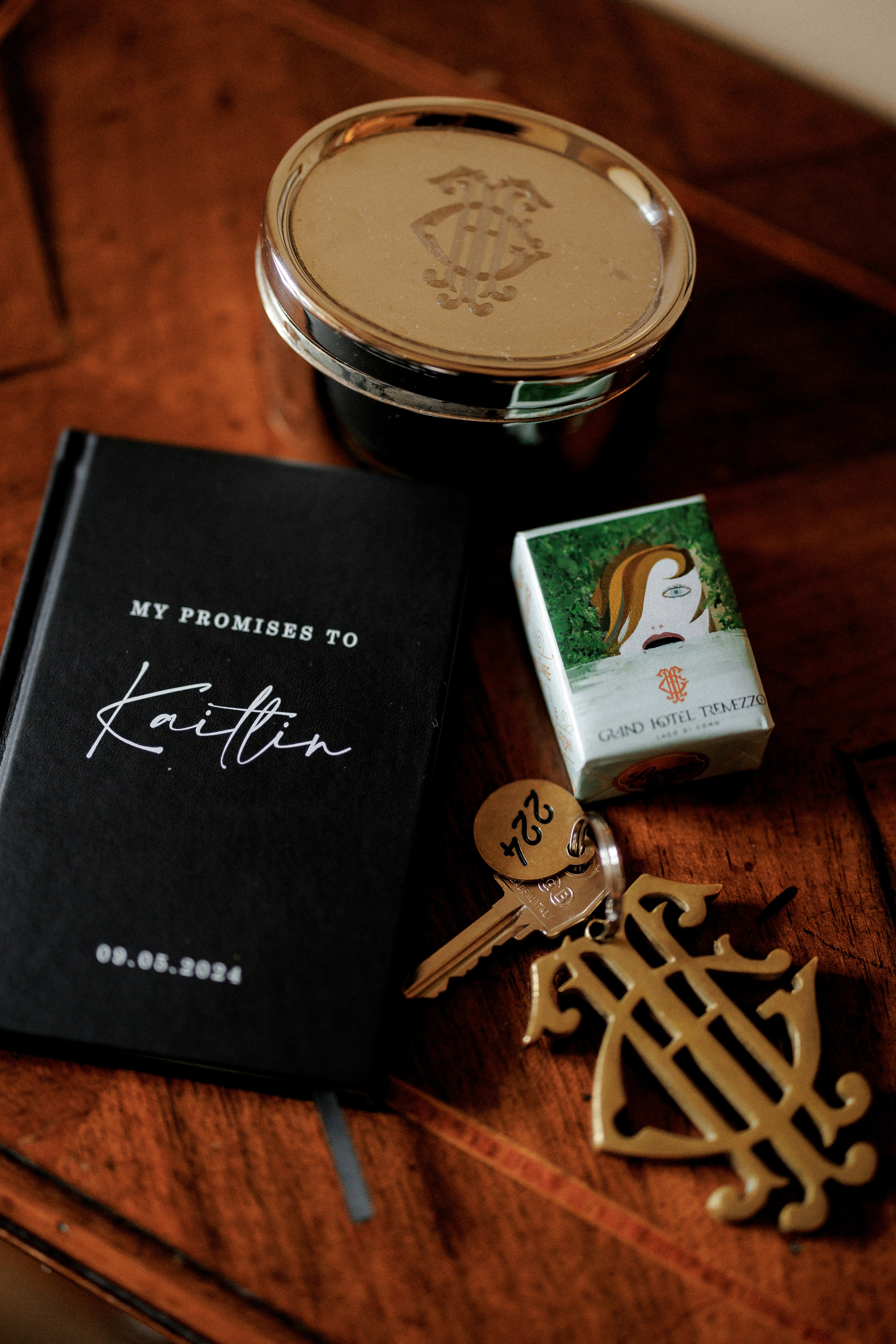 Eine intime Hochzeit am Comer See. Familien- & Hochzeitsfotografin Schweiz. Valeria Diaz in Zürich und Umgebung