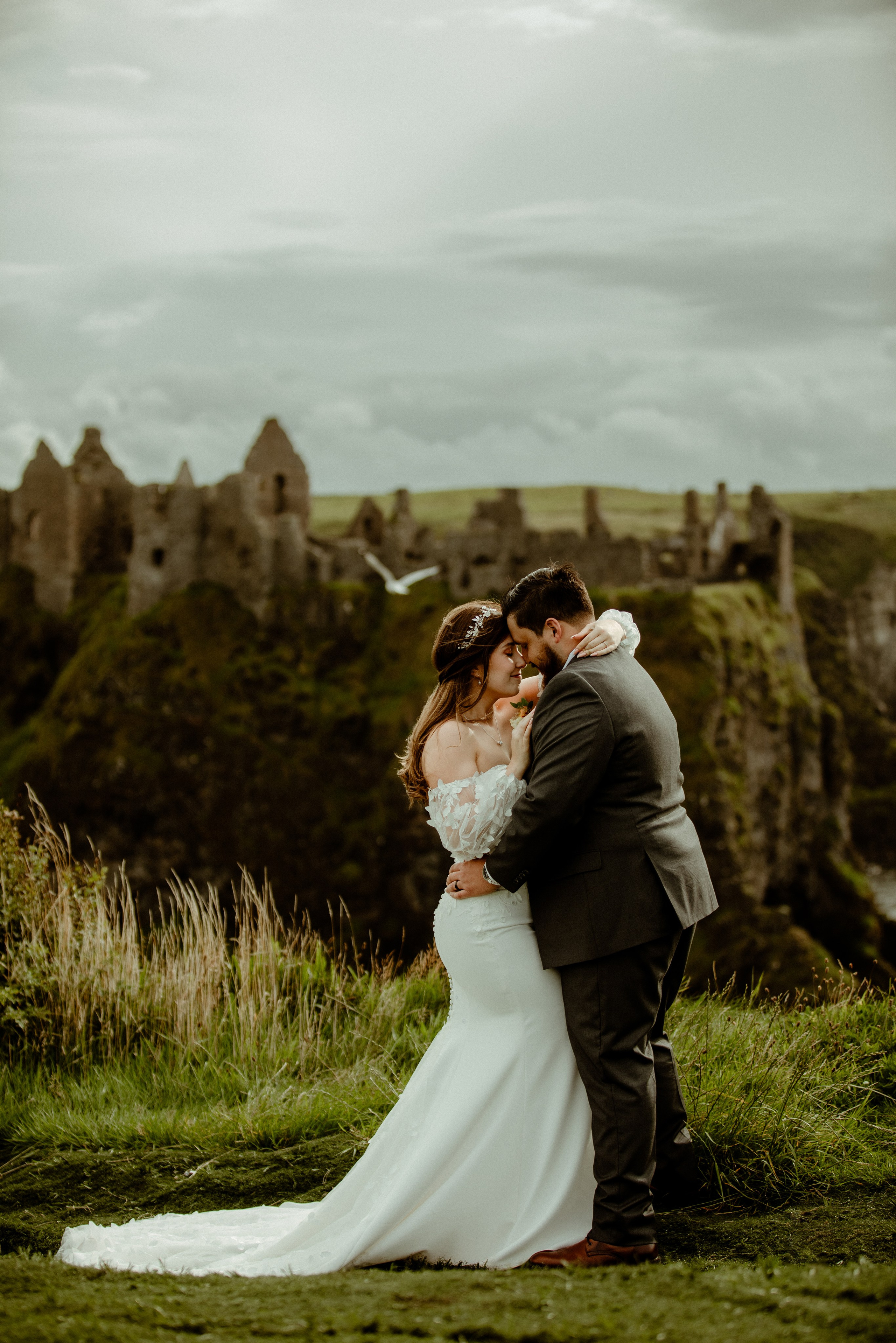 Ireland Elopement Photographer. Iceland elopement photo and video | Nikolaichik Photo