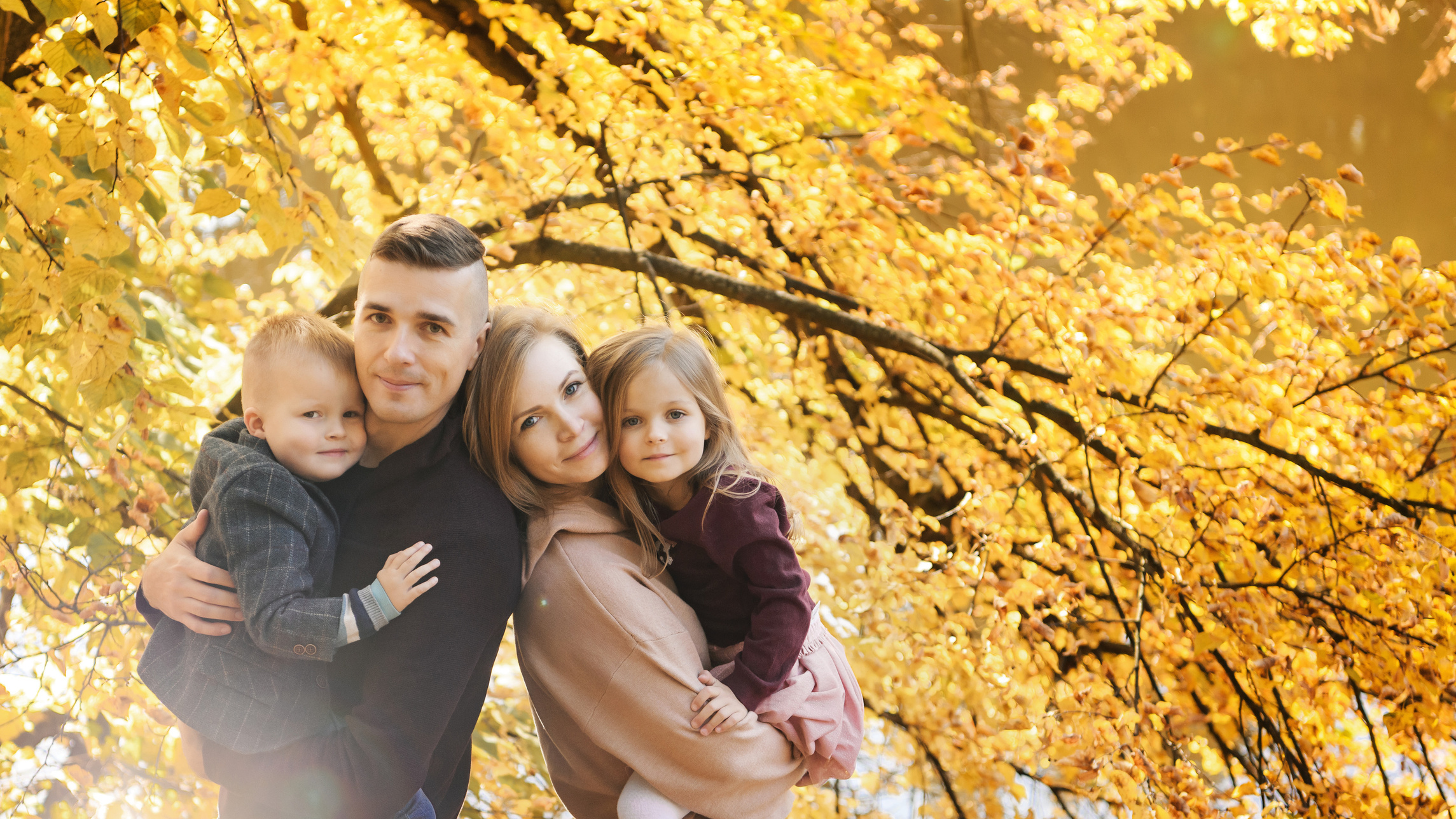 Осенняя фотосессия в Праге. Family and wedding photographer in Prague Natalia Fedori