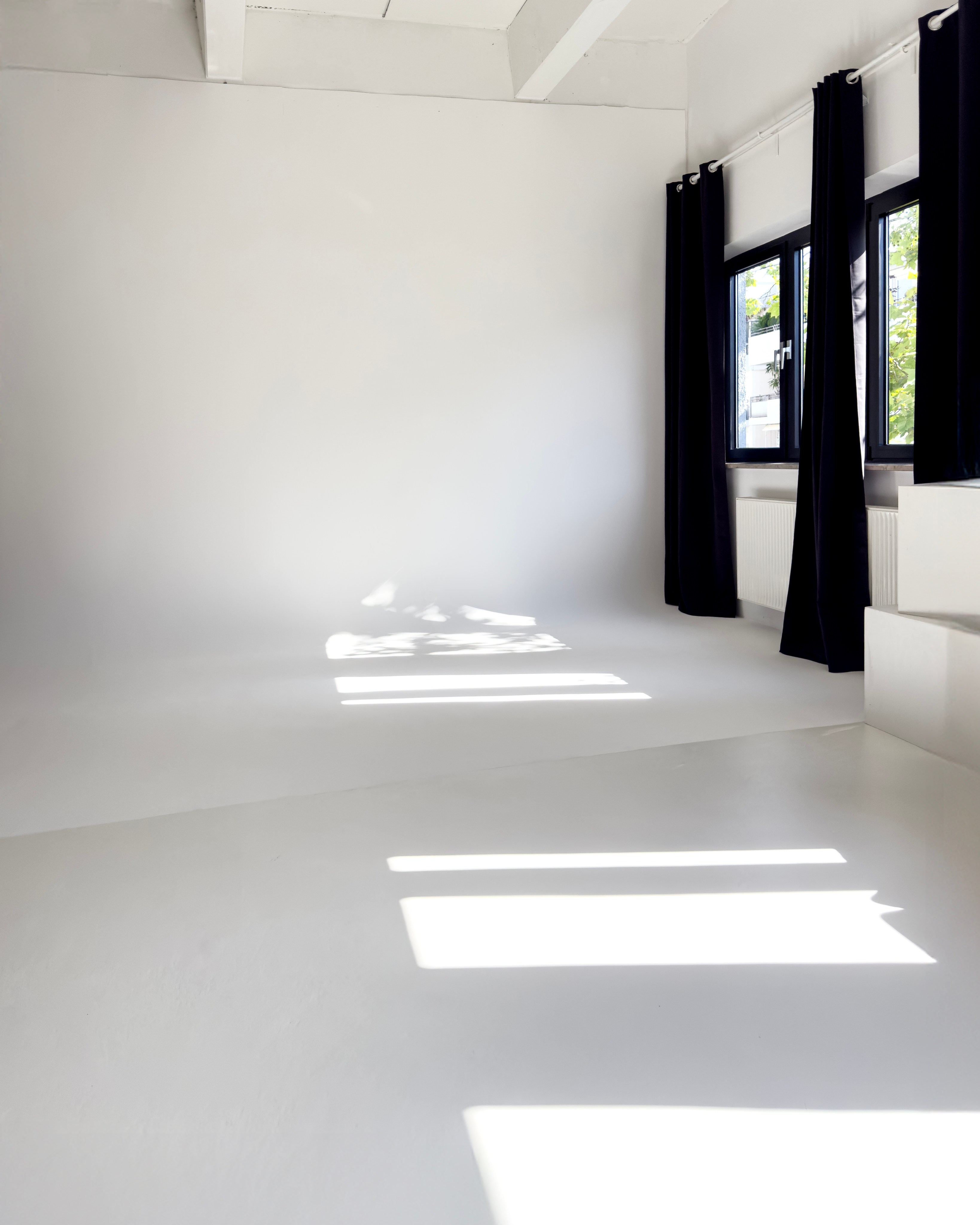 Fotostudio Aesthetic Space in München. Fotostudio mieten ab 1 Stunde