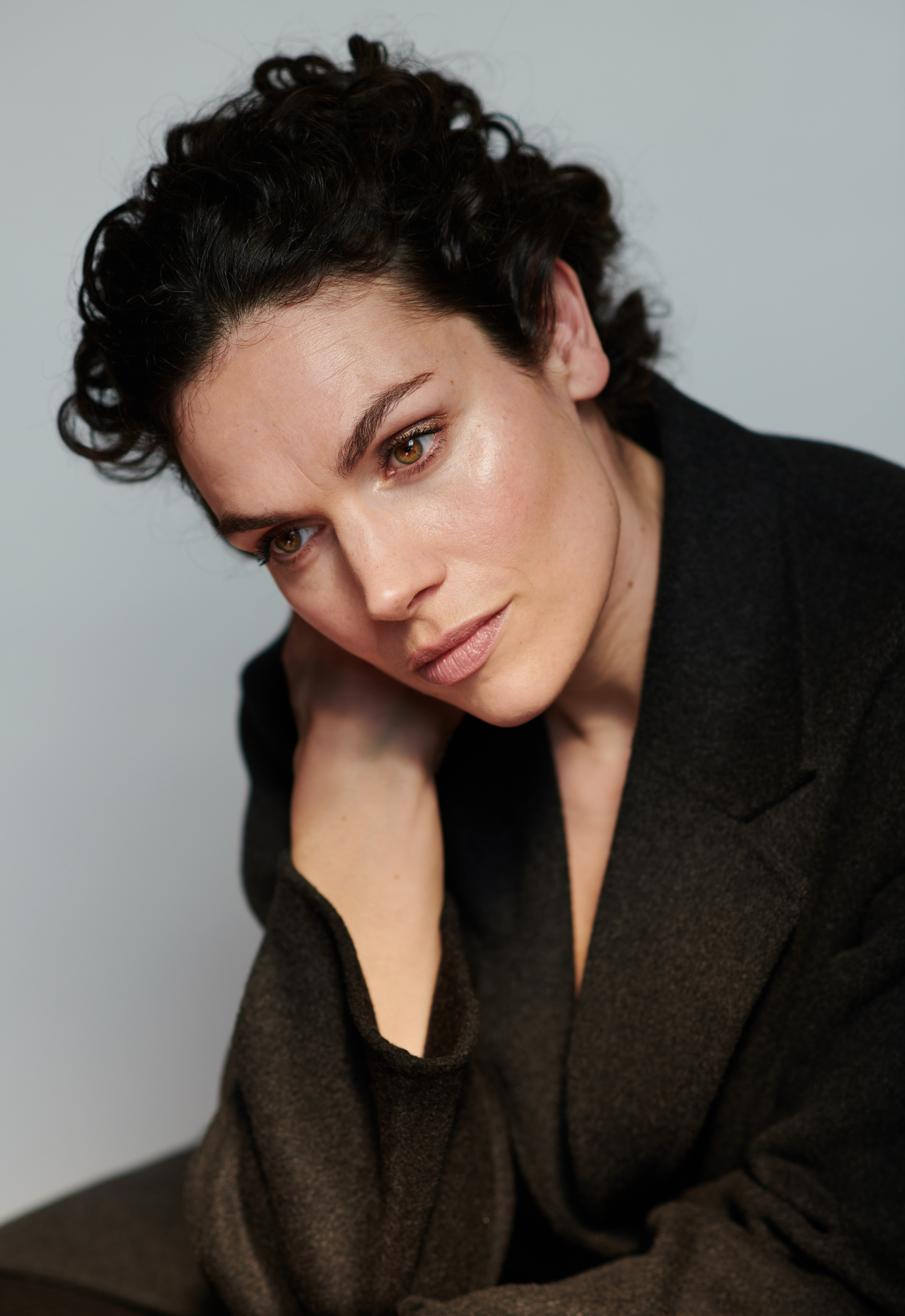 Portrait of Dutch actress Anna Drijver. Fotograaf Amsterdam - Victoria Ushkanova