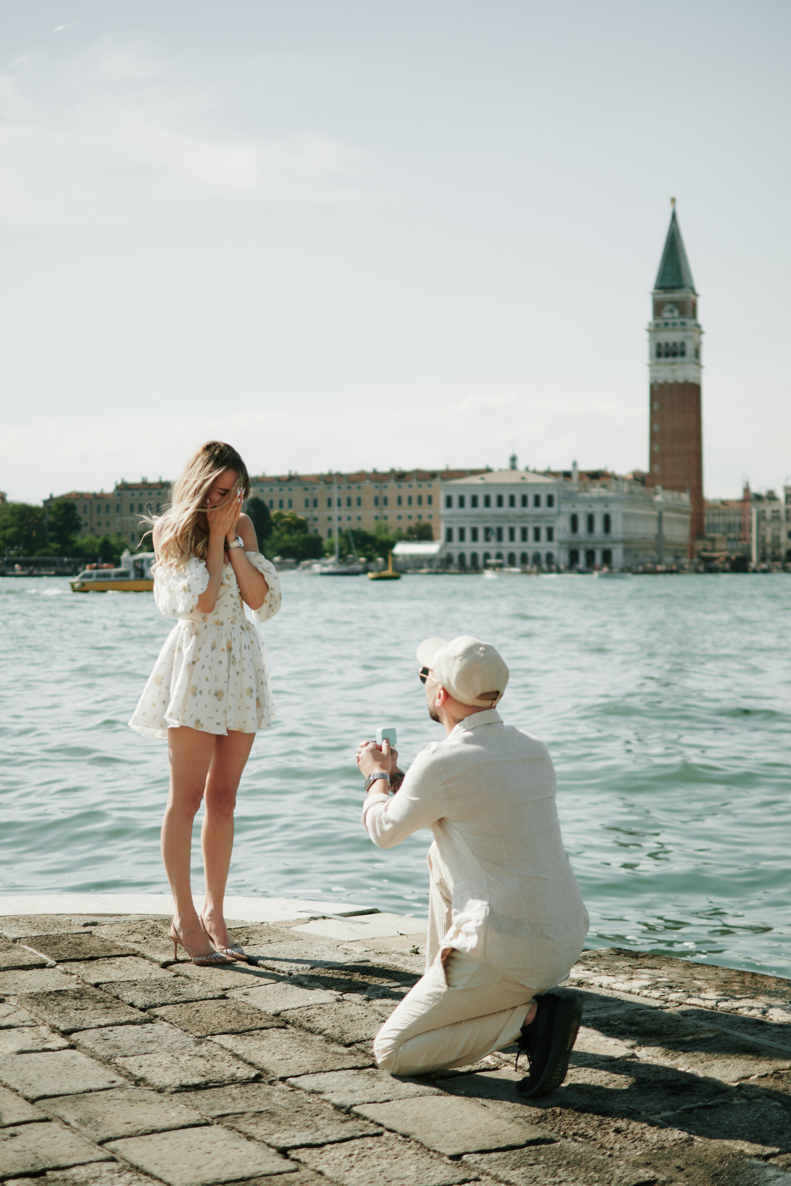 Surprise Engagement Photoshoot in Venice on a Boat. Photographer in Venice, Italy. Yana Zotova
