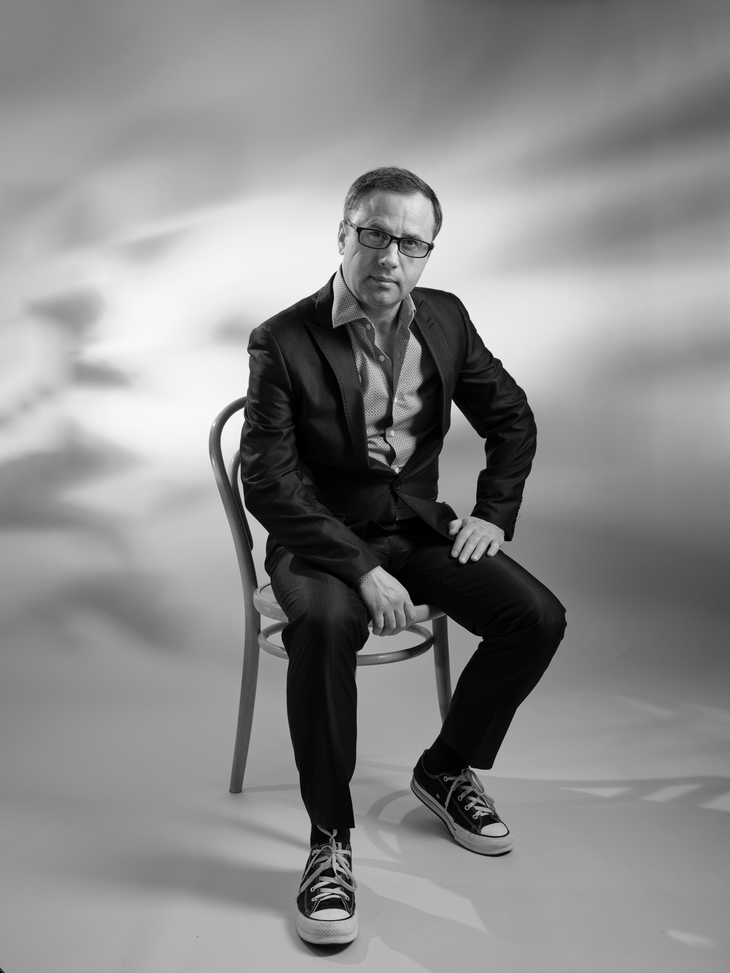 Fashion and portrait photographer in London Roman Pilipenko