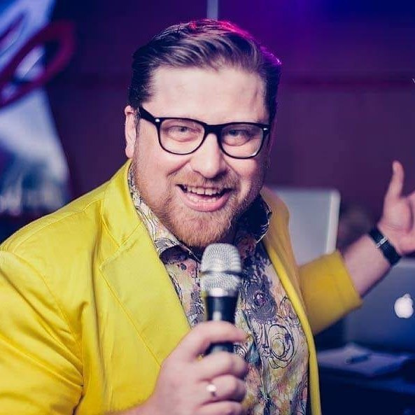 Цуркан Михаил Ведущий