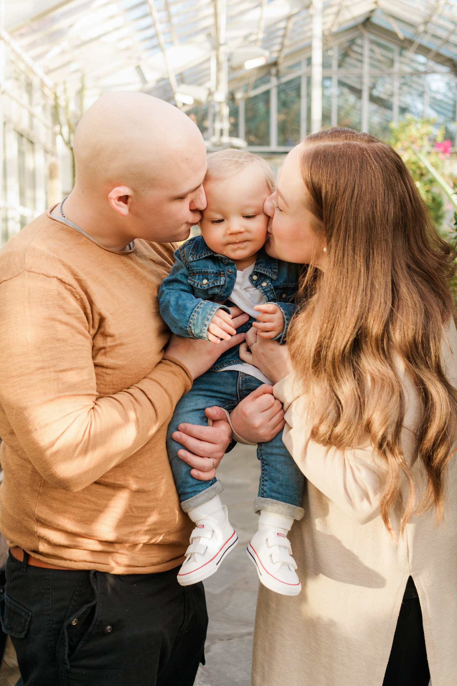 Perhe- ja lapsikuvaus Talvipuutarhassa