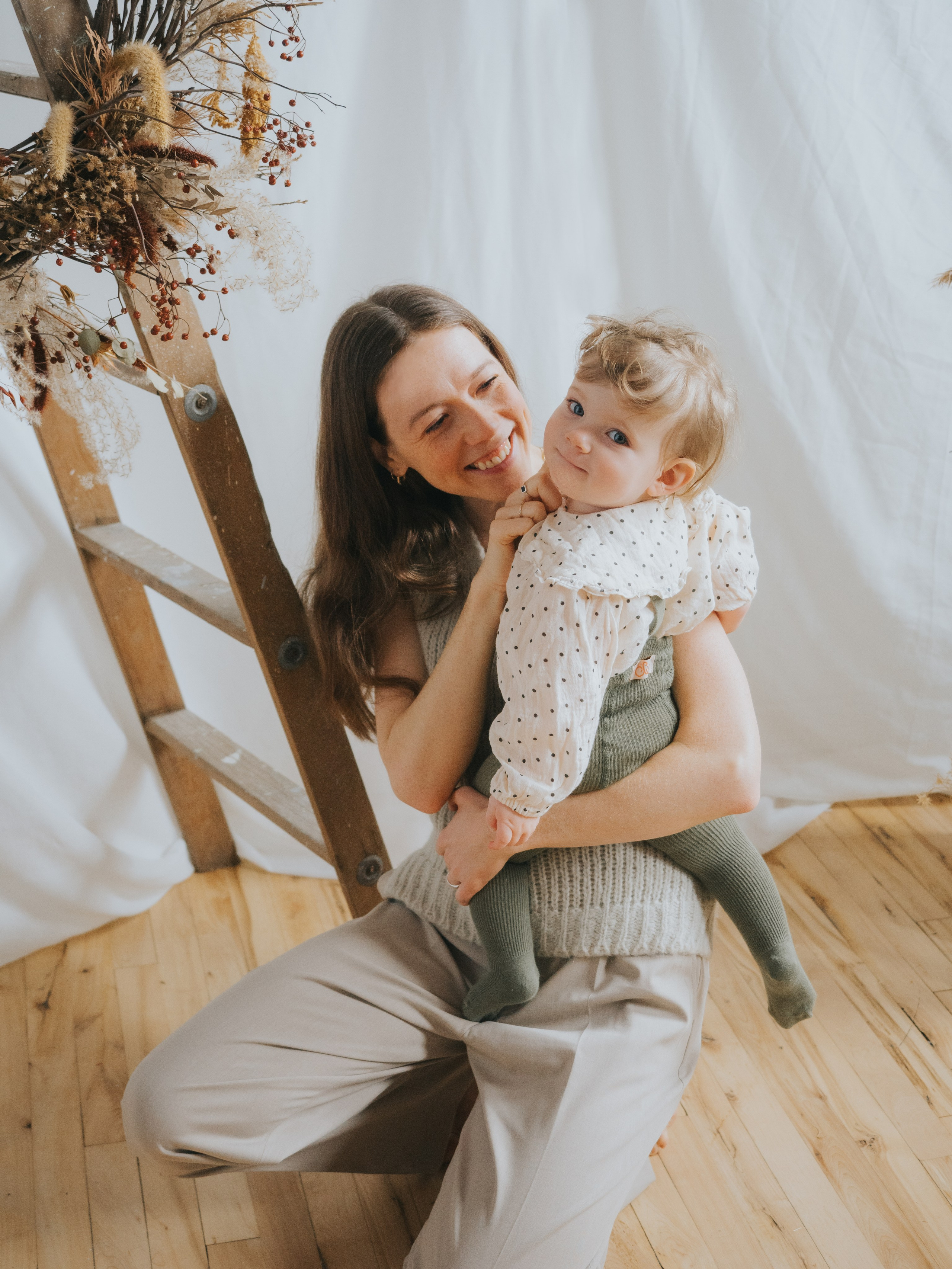 Mothers Day Mini Sessions — the perfect gift for mom!. Mimosa Studios — Motherhood & Family Photographer in Montreal
