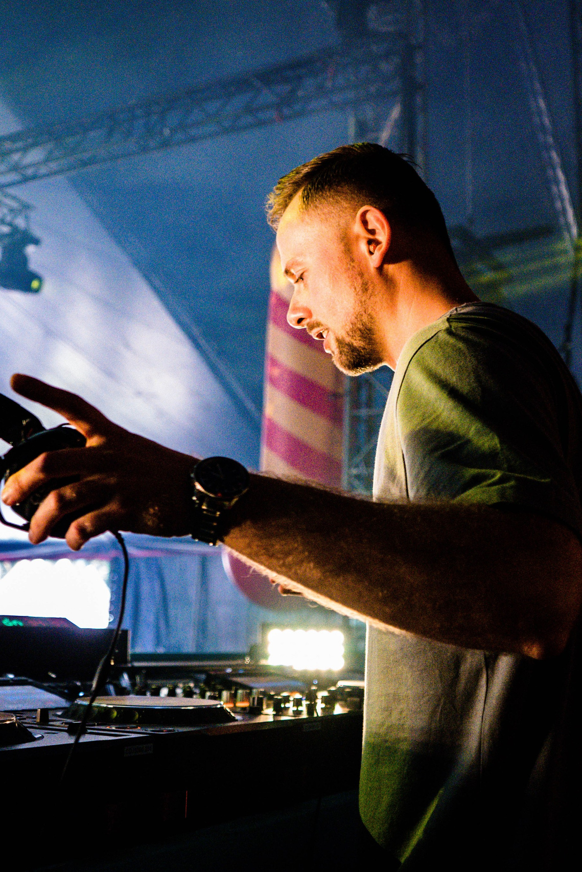 Photographer in Chisinau — Raymond | Portraits, Events & Product Photography