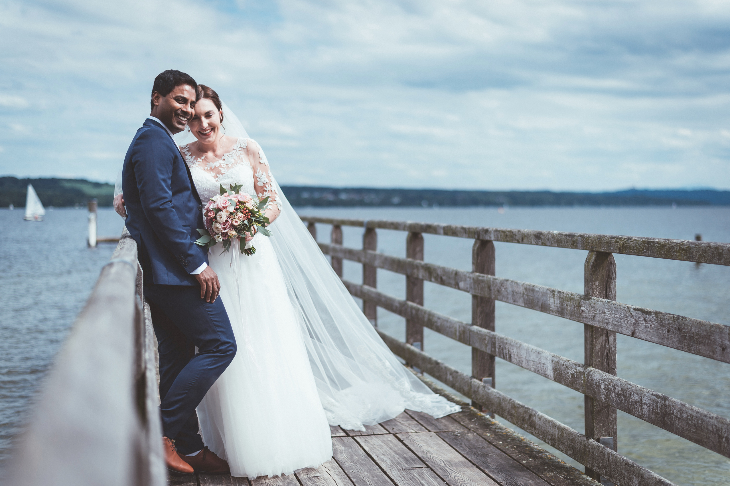 Hochzeitsreportage. Ich bin Max, Designer, Art & Hochzeitsfotograf aus Germaringen