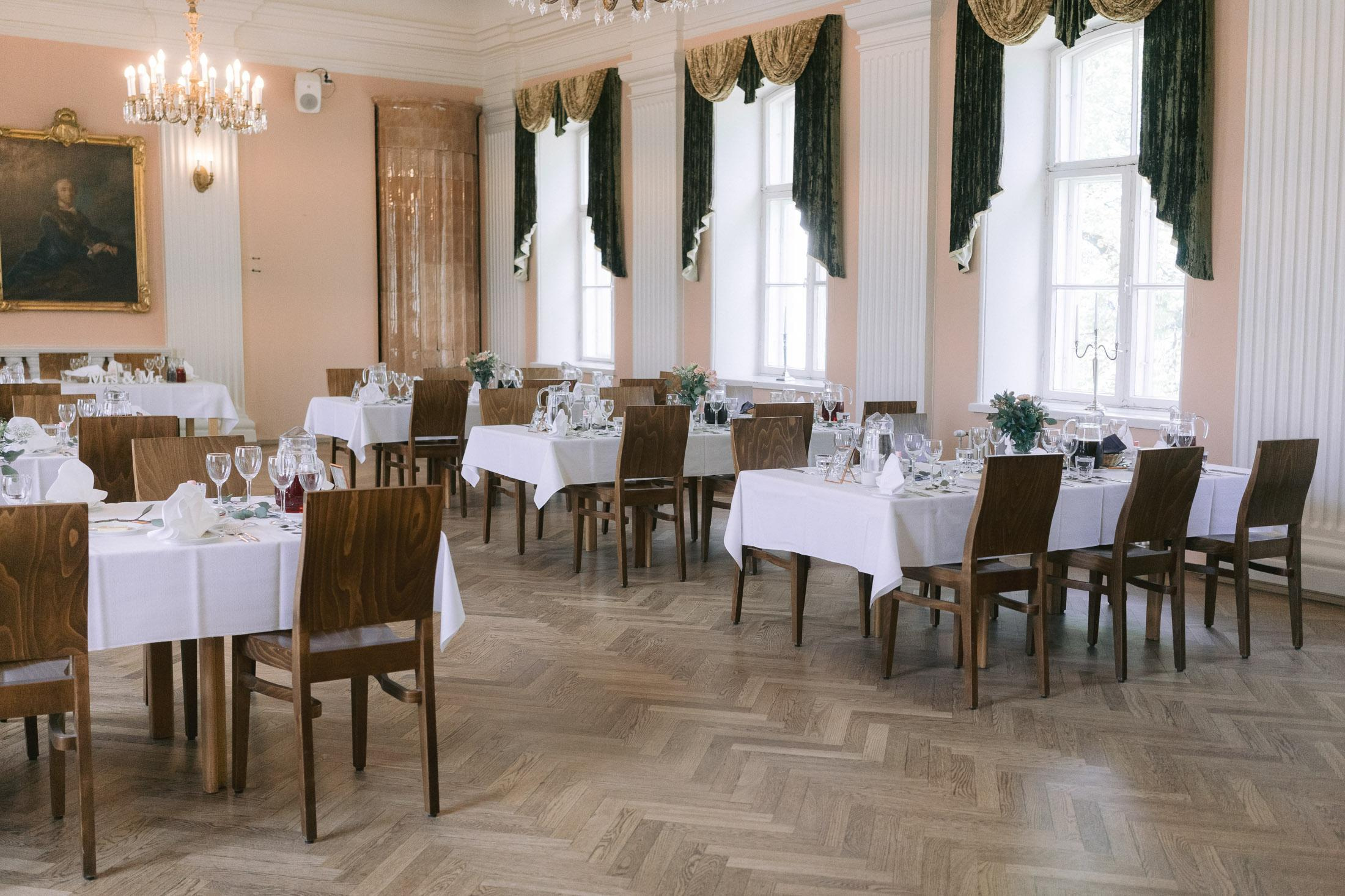 Hääkuvaajan neuvot hääjulhapaikan valinnasta