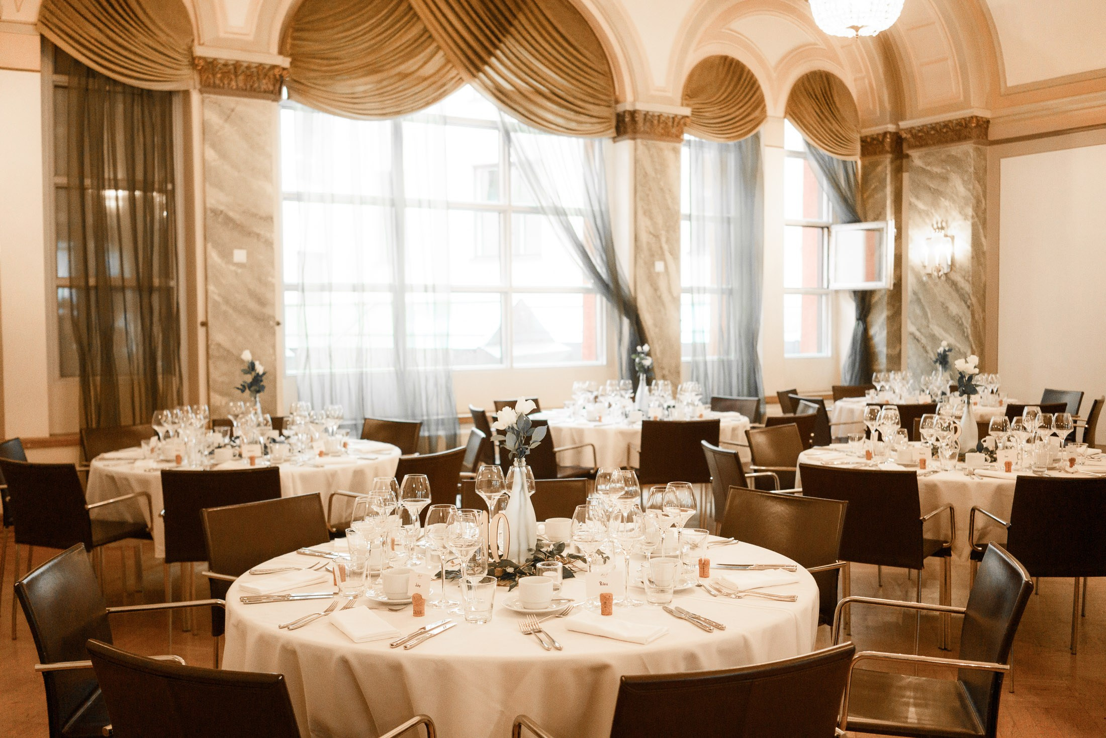 Hääkuvaajan neuvot hääjulhapaikan valinnasta