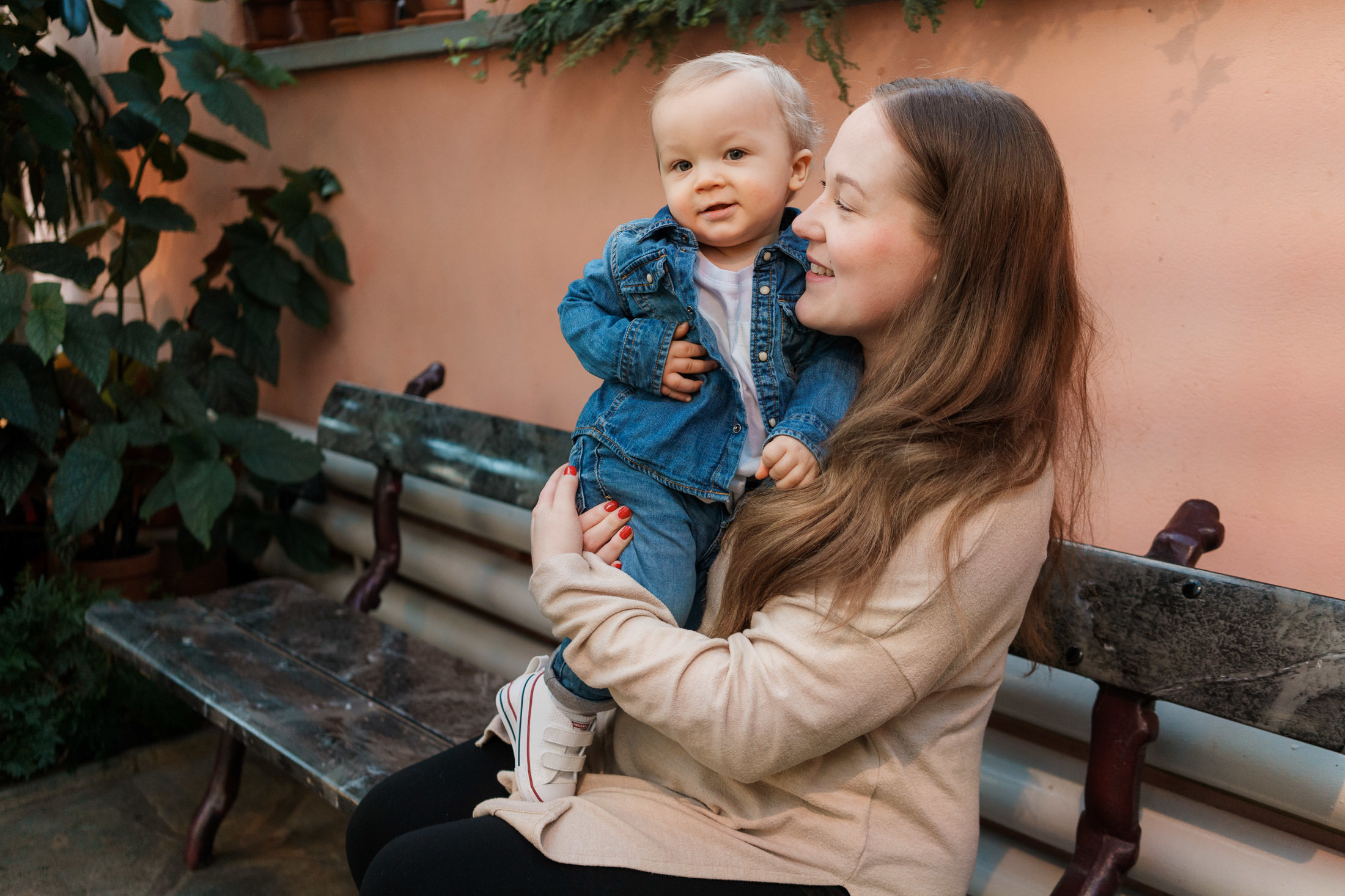 perhekuvaus Talvipuutarhassa