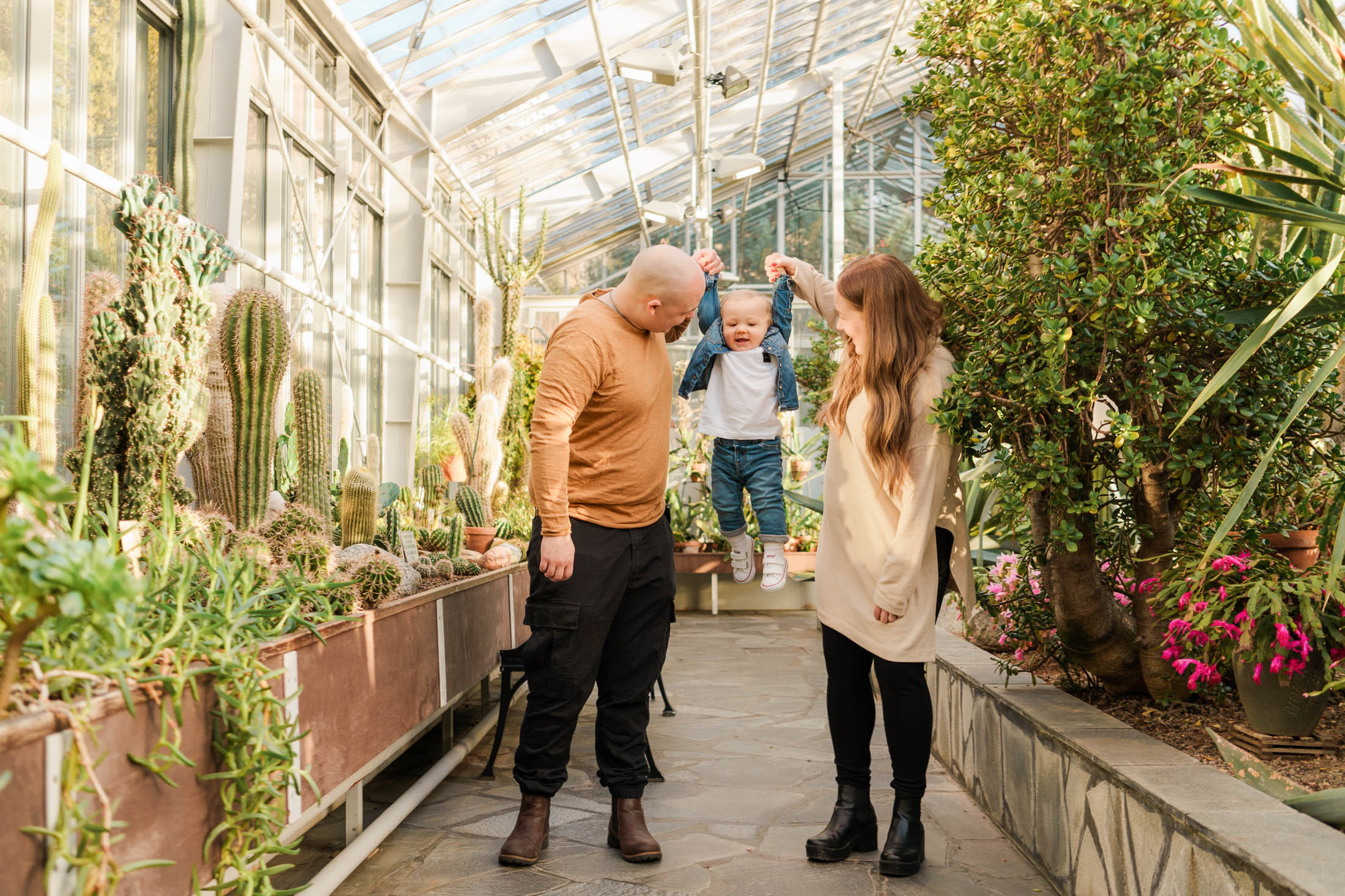 Perhe- ja lapsikuvaus Talvipuutarhassa