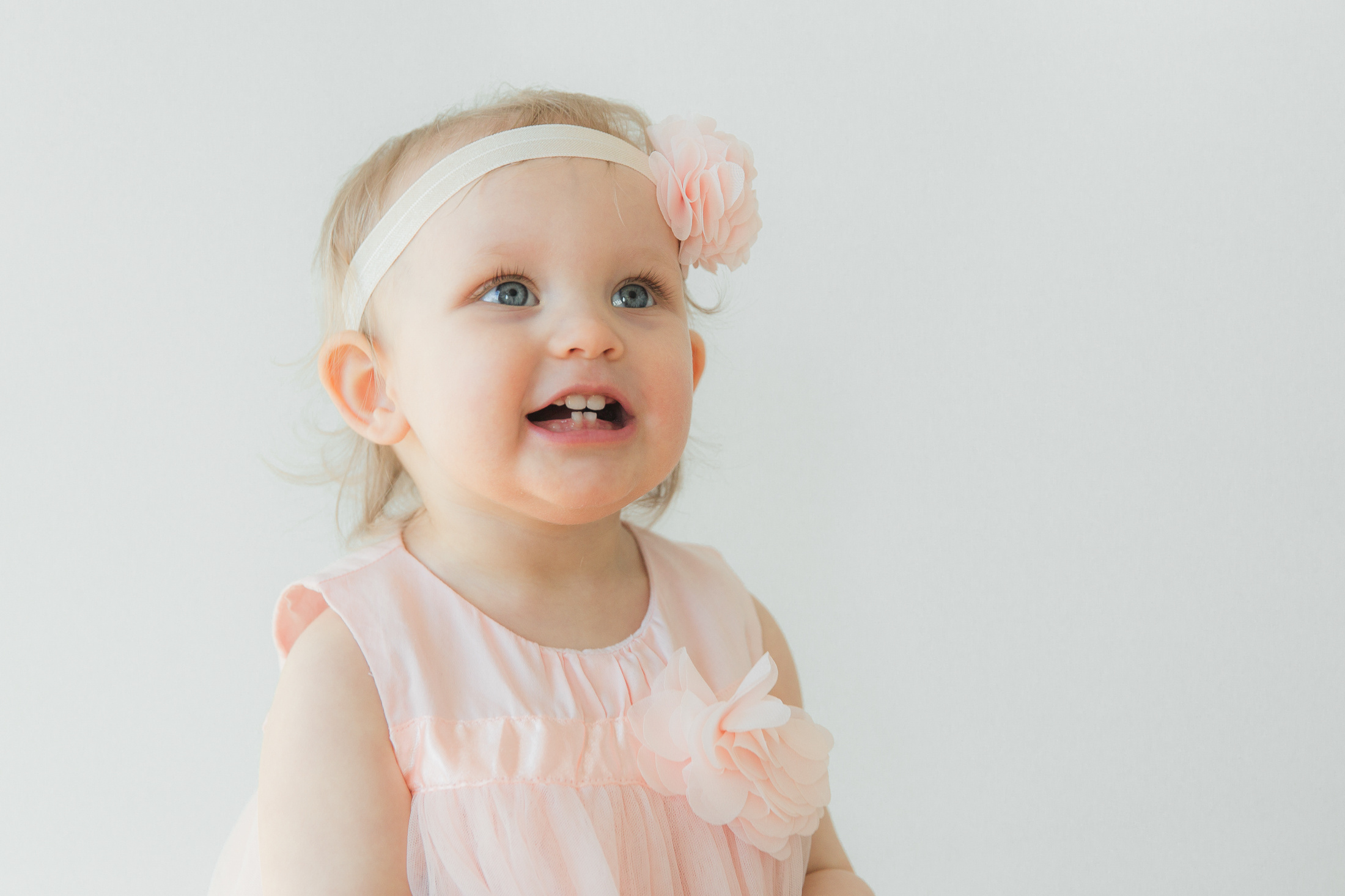 yksivuotiskuvaus asiakkaalla, lapsikuvaus Espoo