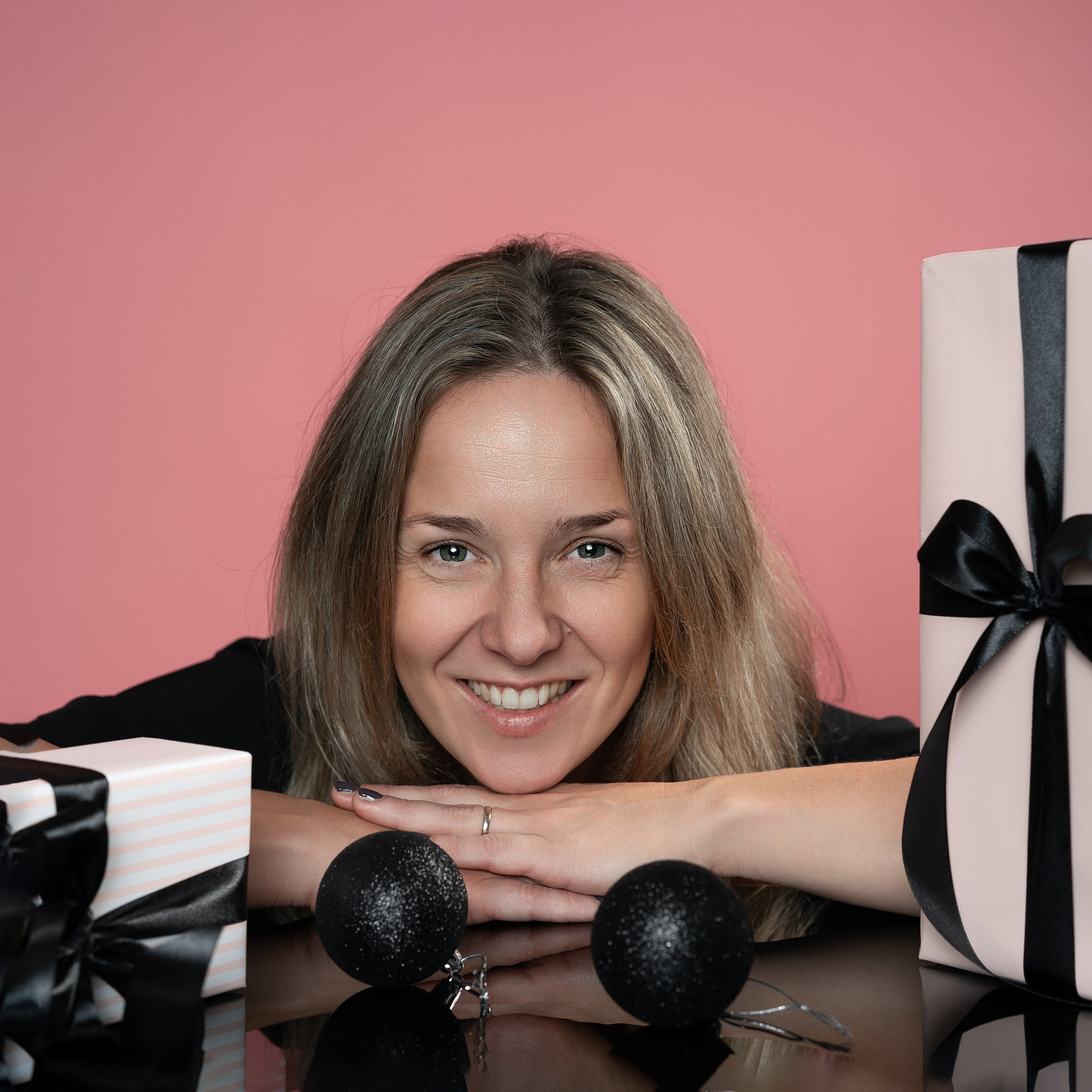 Pink Kerst Fotoshoot. Tatyana Van Hedent een fotograaf te Zele, Oost-Vlaanderen