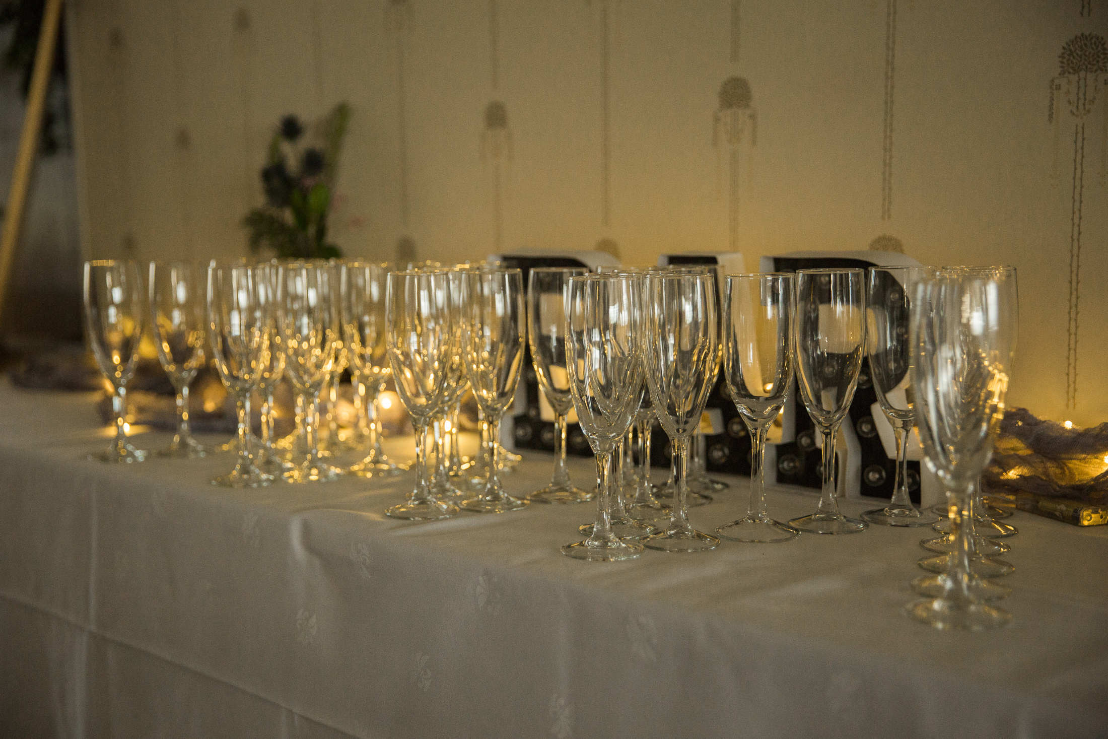 Irina&Teemu, Temppeliaukion kirkko + Villa Åkerblom, hääkuvaus Helsinki