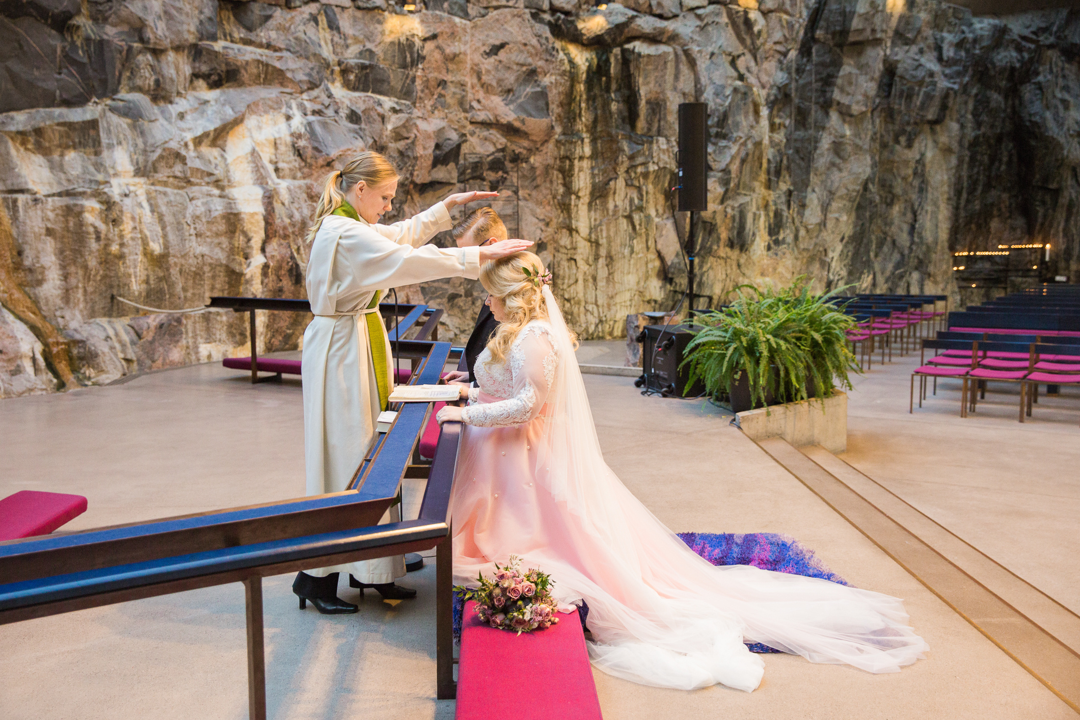 Irina&Teemu, Temppeliaukion kirkko + Villa Åkerblom, hääkuvaus Helsinki