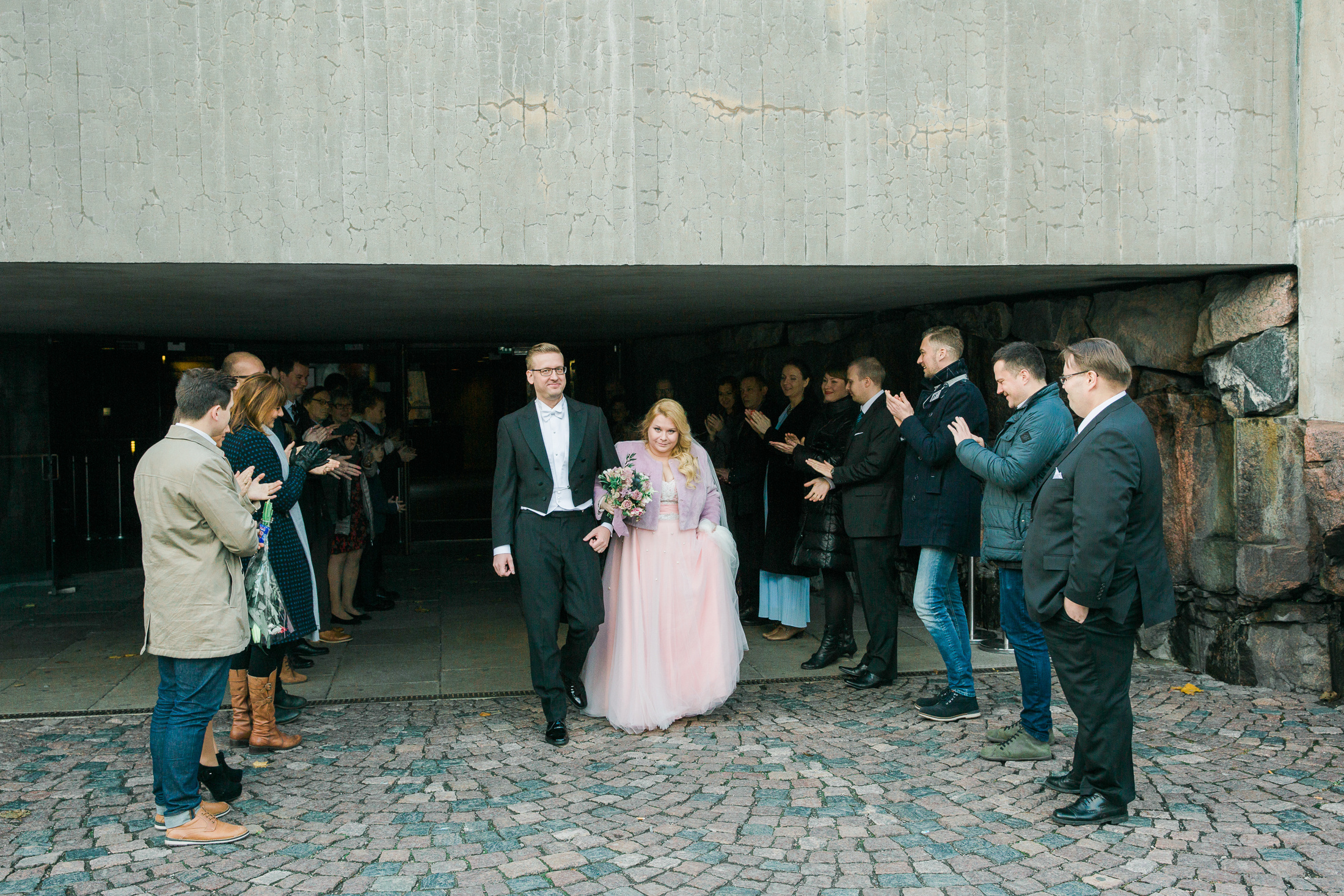 Irina&Teemu, Temppeliaukion kirkko + Villa Åkerblom, hääkuvaus Helsinki