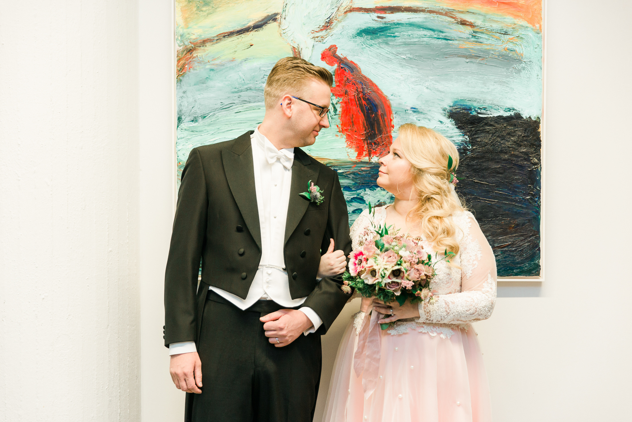 Irina&Teemu, Temppeliaukion kirkko + Villa Åkerblom, hääkuvaus Helsinki