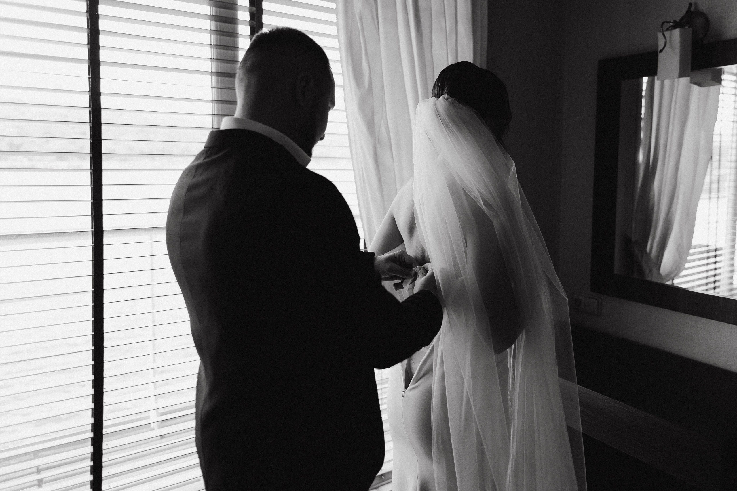 White Wedding. Wedding and Family Photograph