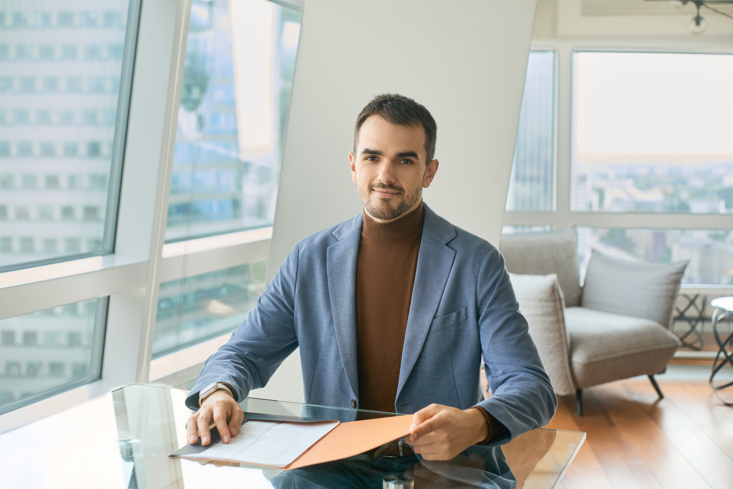 Reklamowa sesja zdjęciowa dla agencji nieruchomości Zlota 44 – Fotografia reklamowa w Warszawie. Portrait & Fashion Photographer | Сannes, Paris, Monaco, Dubai, Kyiv — - Alisa Postnykova