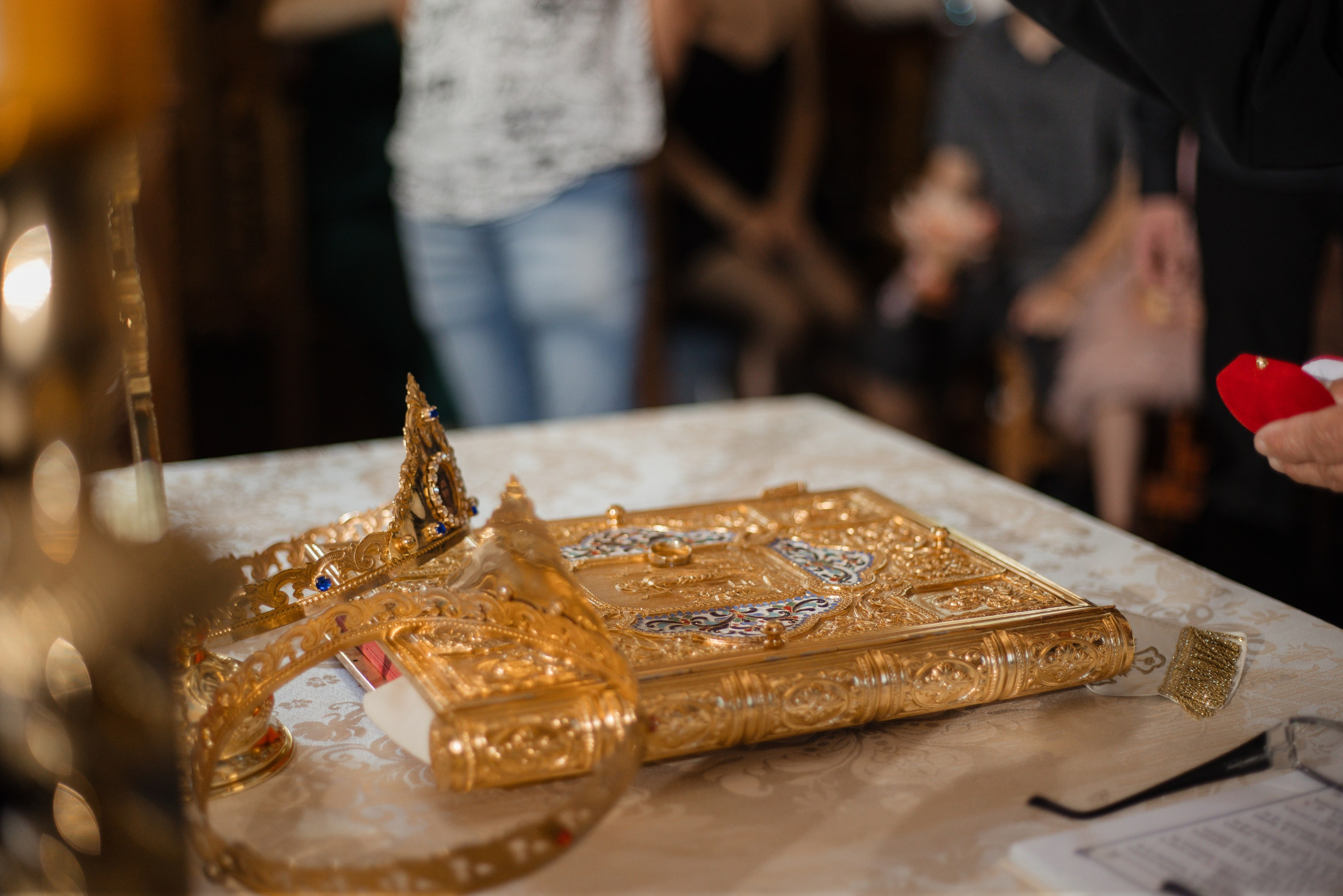 Oana & Vasile. Fotograf si videograf — evenimente si studio