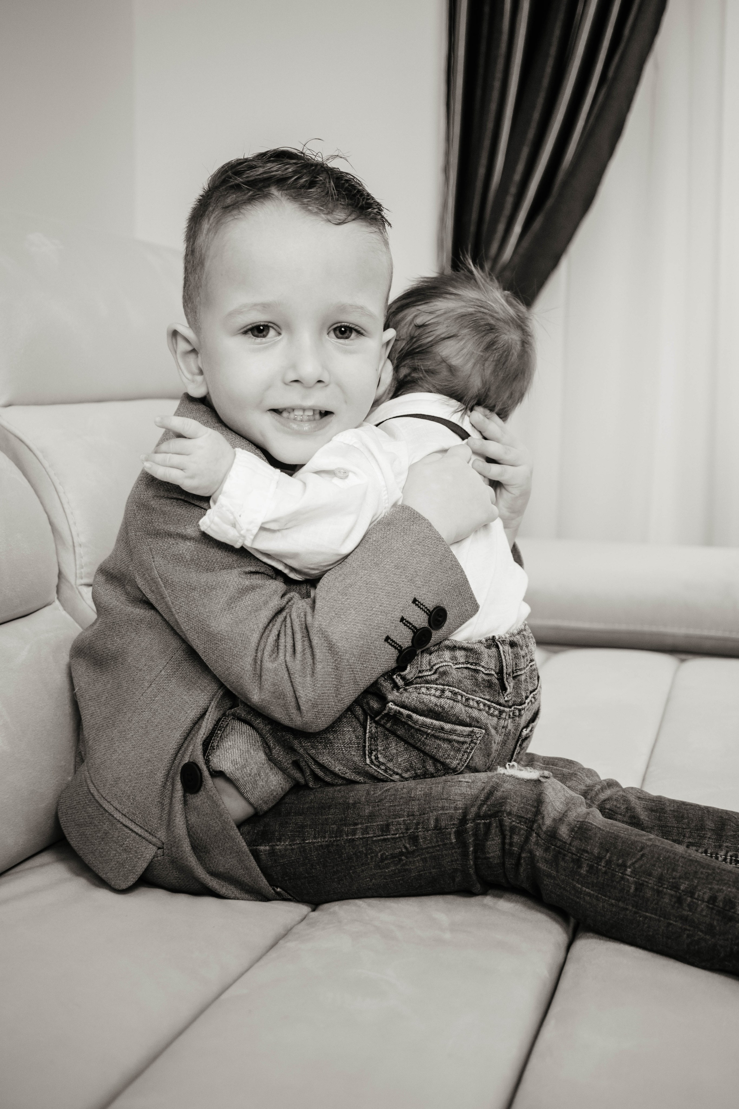 Damian. Fotograf si videograf — evenimente si studio