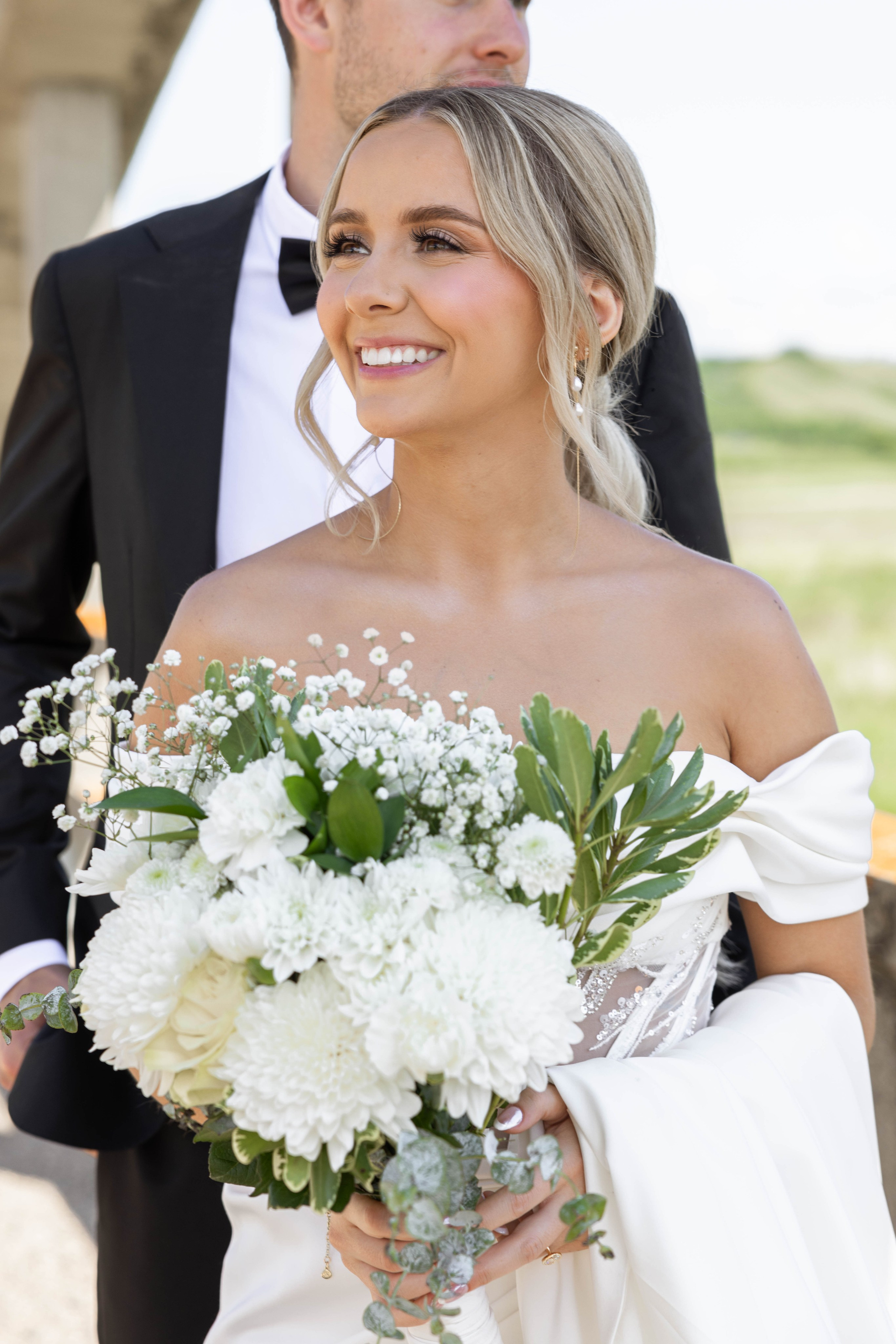 Beautiful Lakeside Wedding Photography. Wedding photography and videography in Regina, Saskatchewan