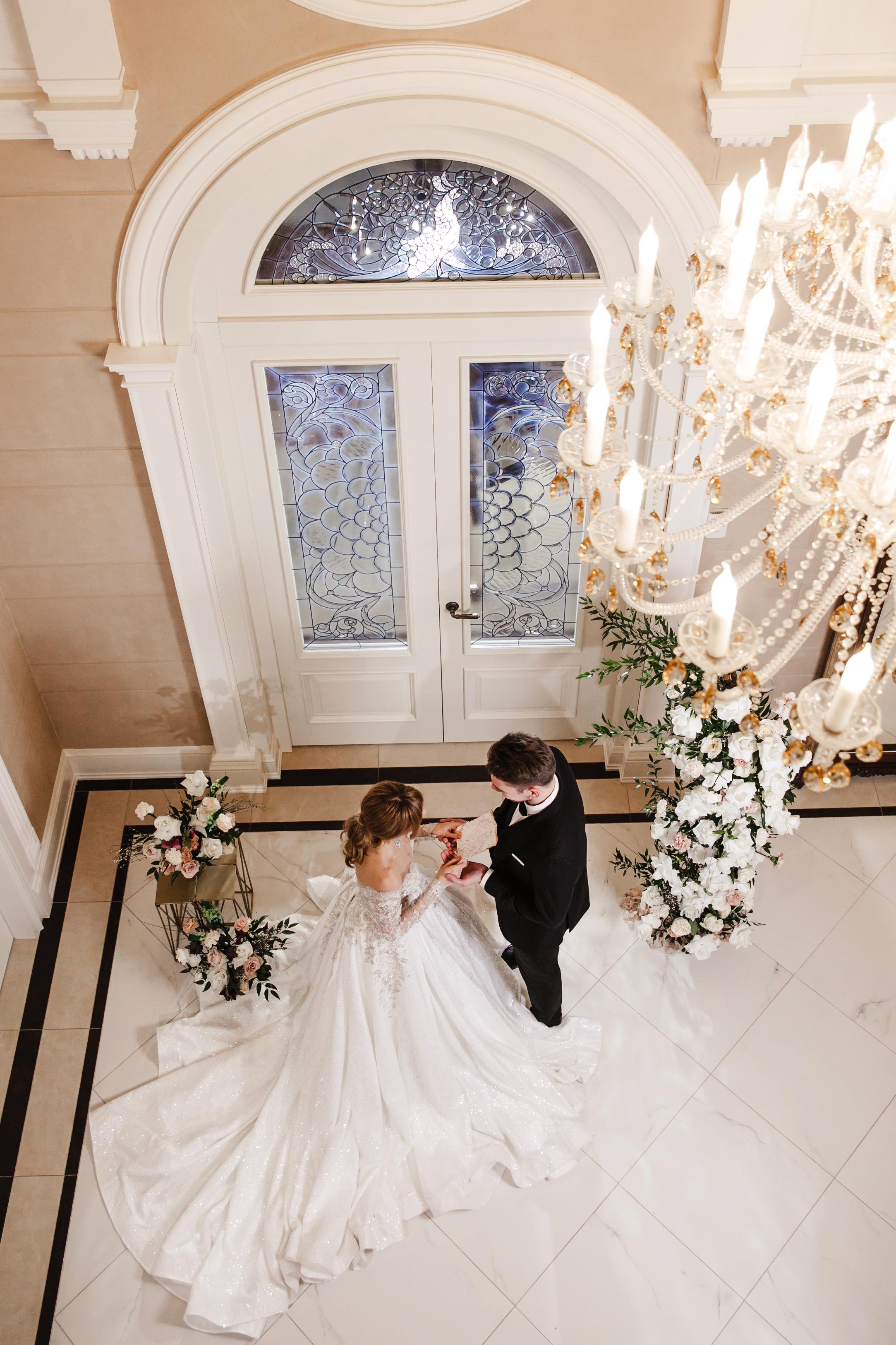 De Luxe Wedding Photoshoot Esteema Residence Kiev Ukraine. Iurkovski PHOTOGRAPHY in Europe. Luxury destination weddings and events