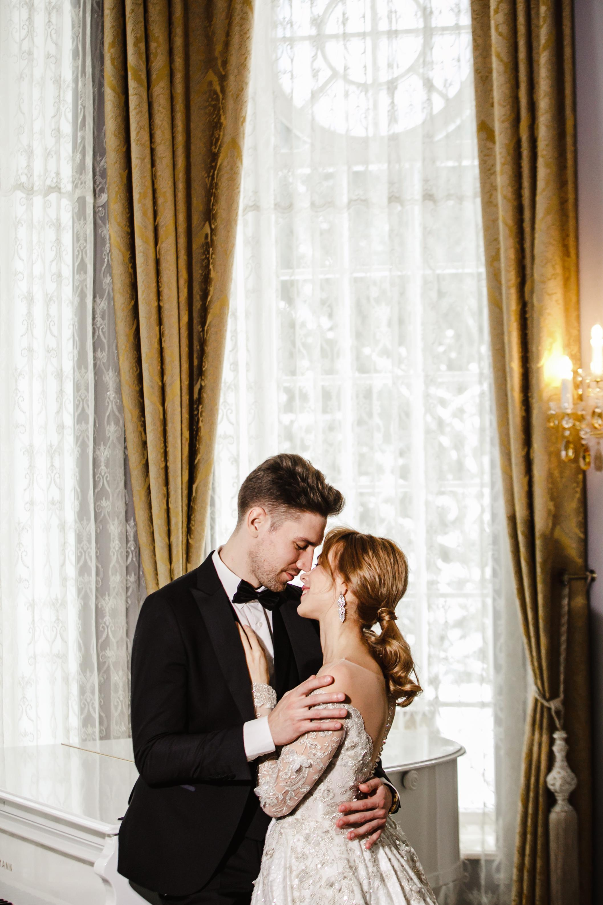 De Luxe Wedding Photoshoot Esteema Residence Kiev Ukraine. Iurkovski PHOTOGRAPHY in Europe. Luxury destination weddings and events