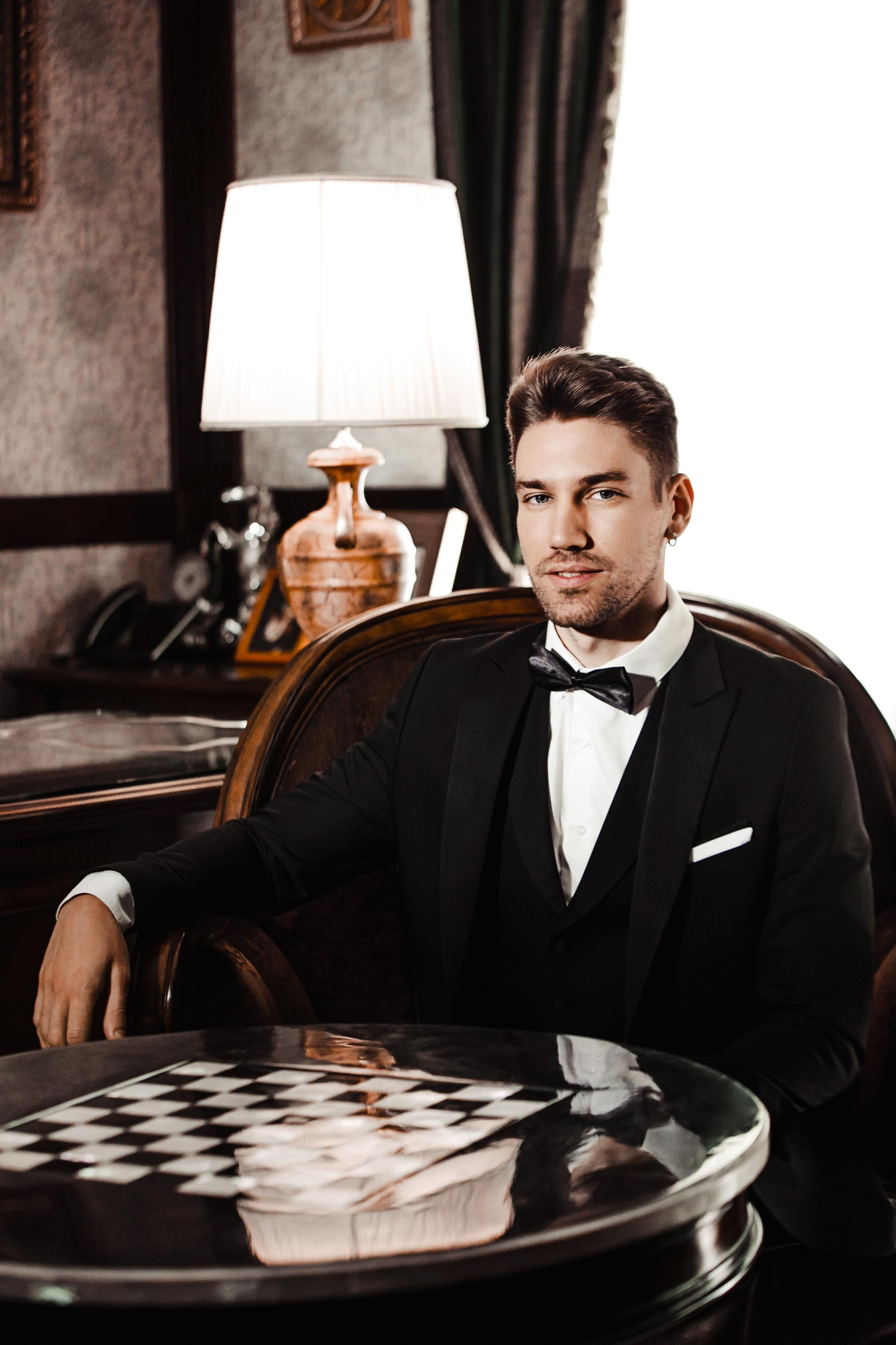 De Luxe Wedding Photoshoot Esteema Residence Kiev Ukraine. Iurkovski PHOTOGRAPHY in Europe. Luxury destination weddings and events