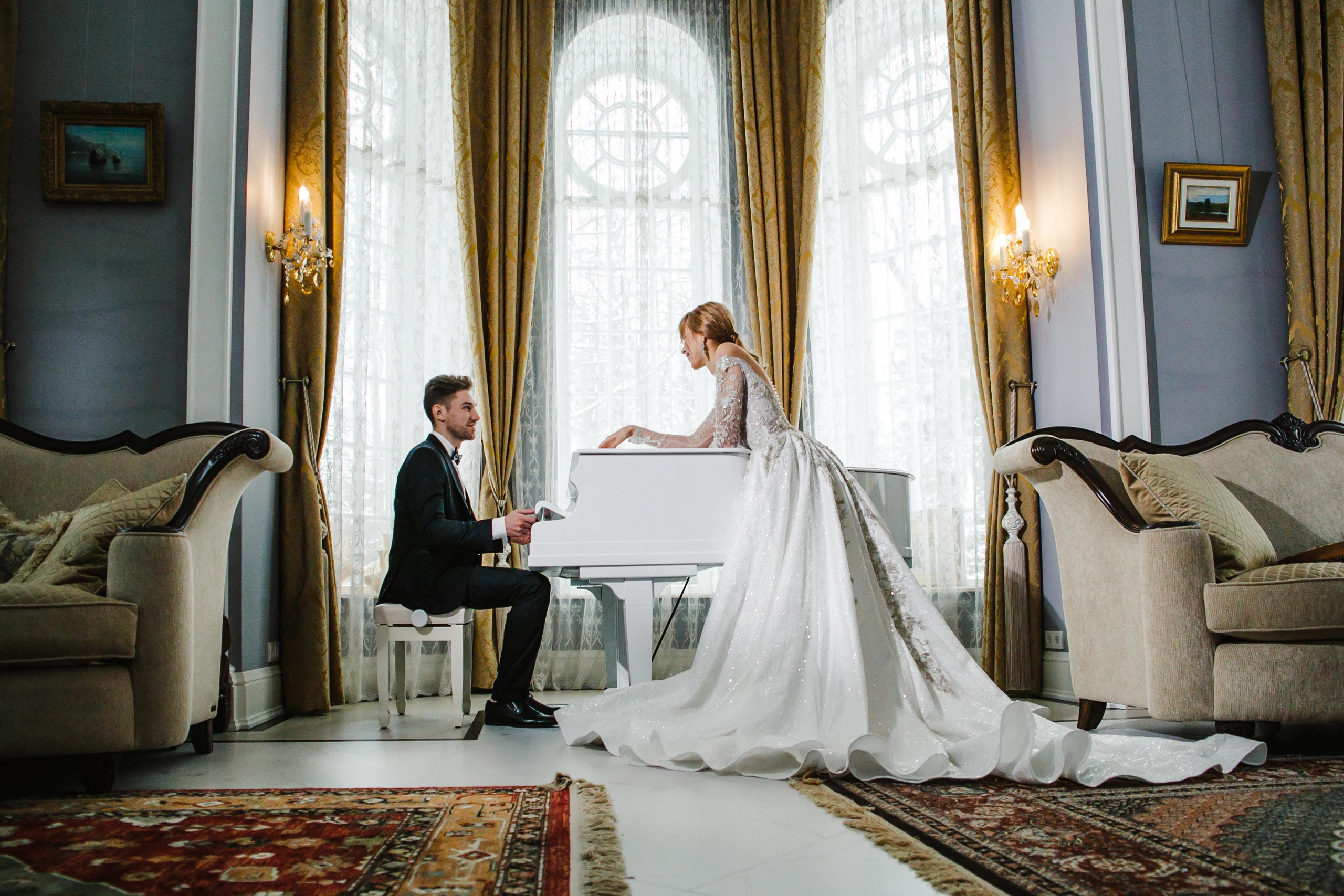 De Luxe Wedding Photoshoot Esteema Residence Kiev Ukraine. Iurkovski PHOTOGRAPHY in Europe. Luxury destination weddings and events