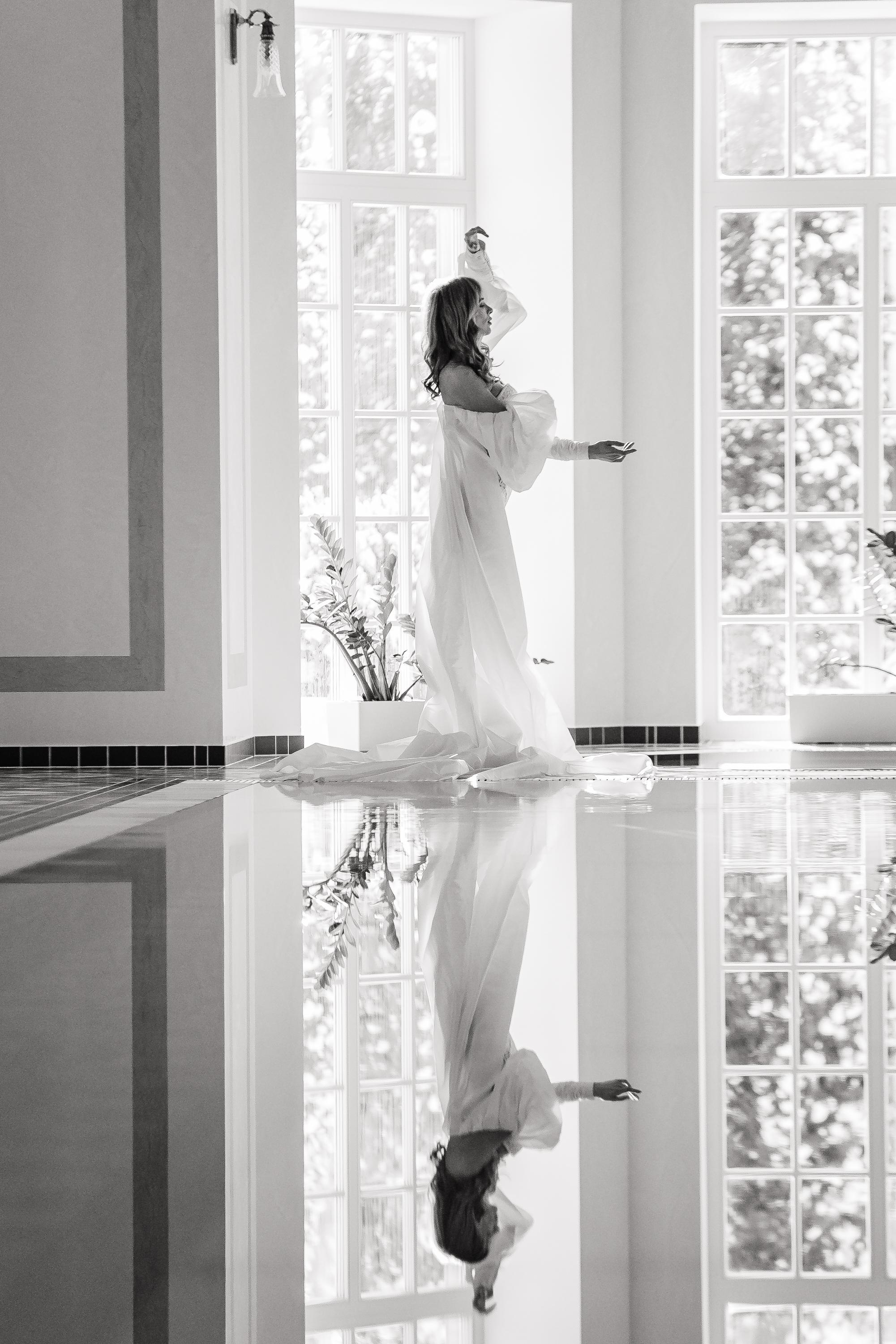 De Luxe Wedding Photoshoot Esteema Residence Kiev Ukraine. Iurkovski PHOTOGRAPHY in Europe. Luxury destination weddings and events