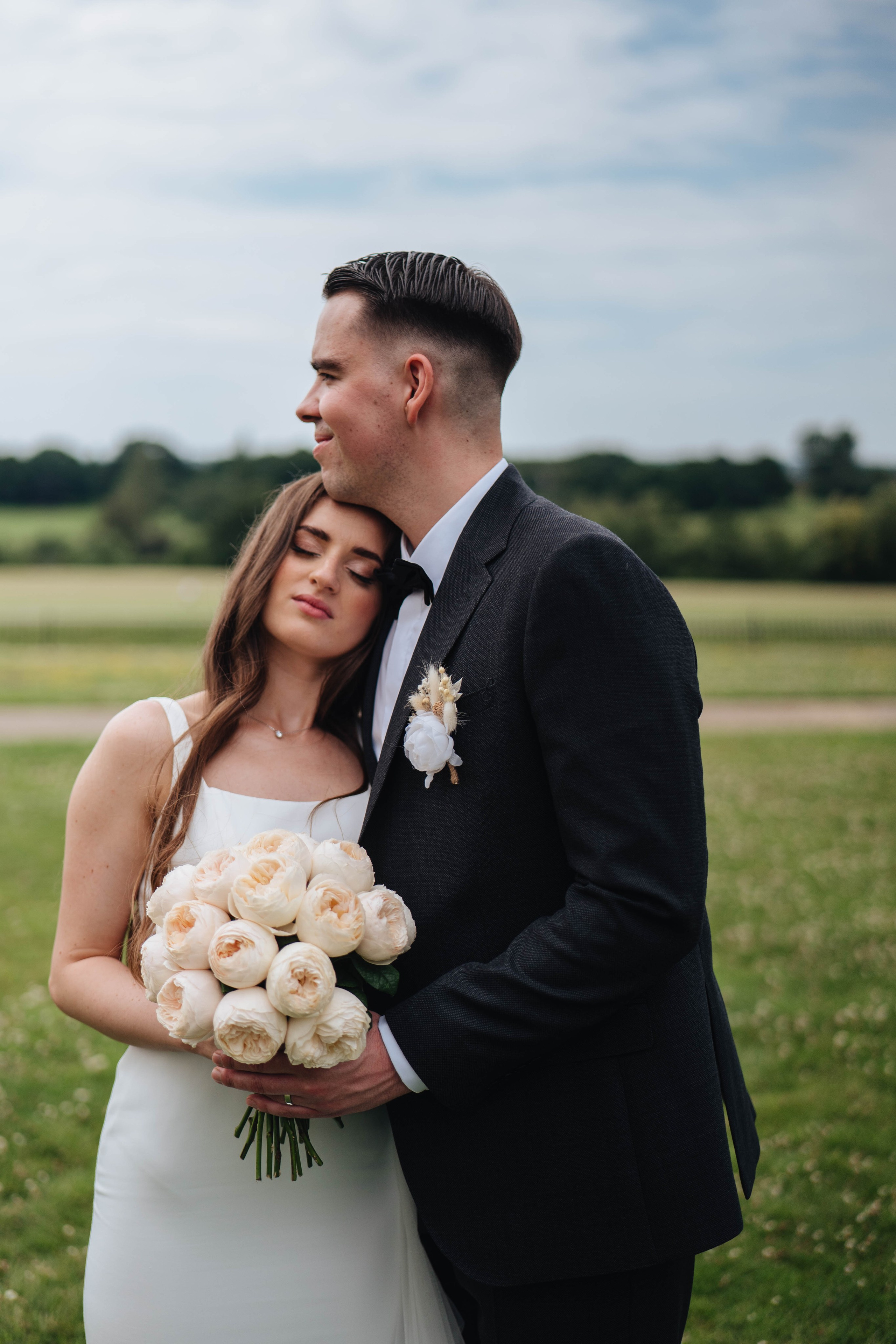 Wedding in Dalson, London, UK. Wedding and family photographer in London