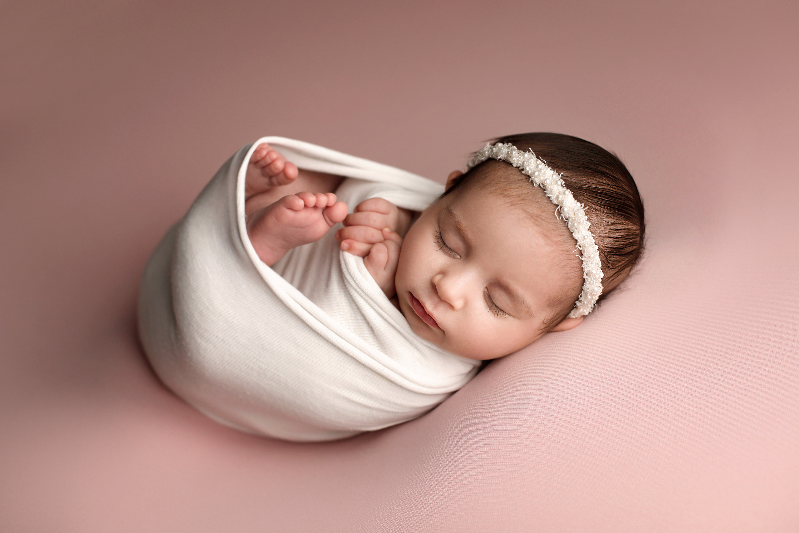 Siedra Al-Mir. Neugeborenen Fotograf Ulm (Umgebung)