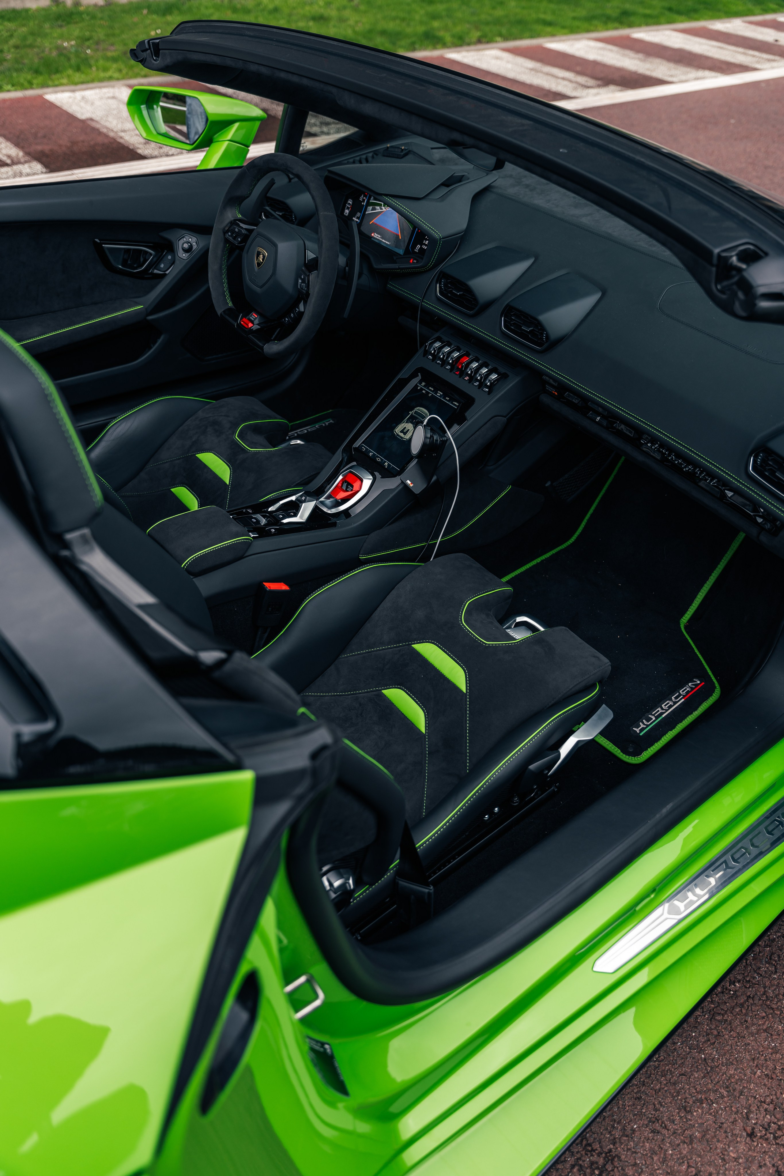 Lamborghini Huracan Evo Spyder. Photographe de voitures à Paris — Vitalii Motruk