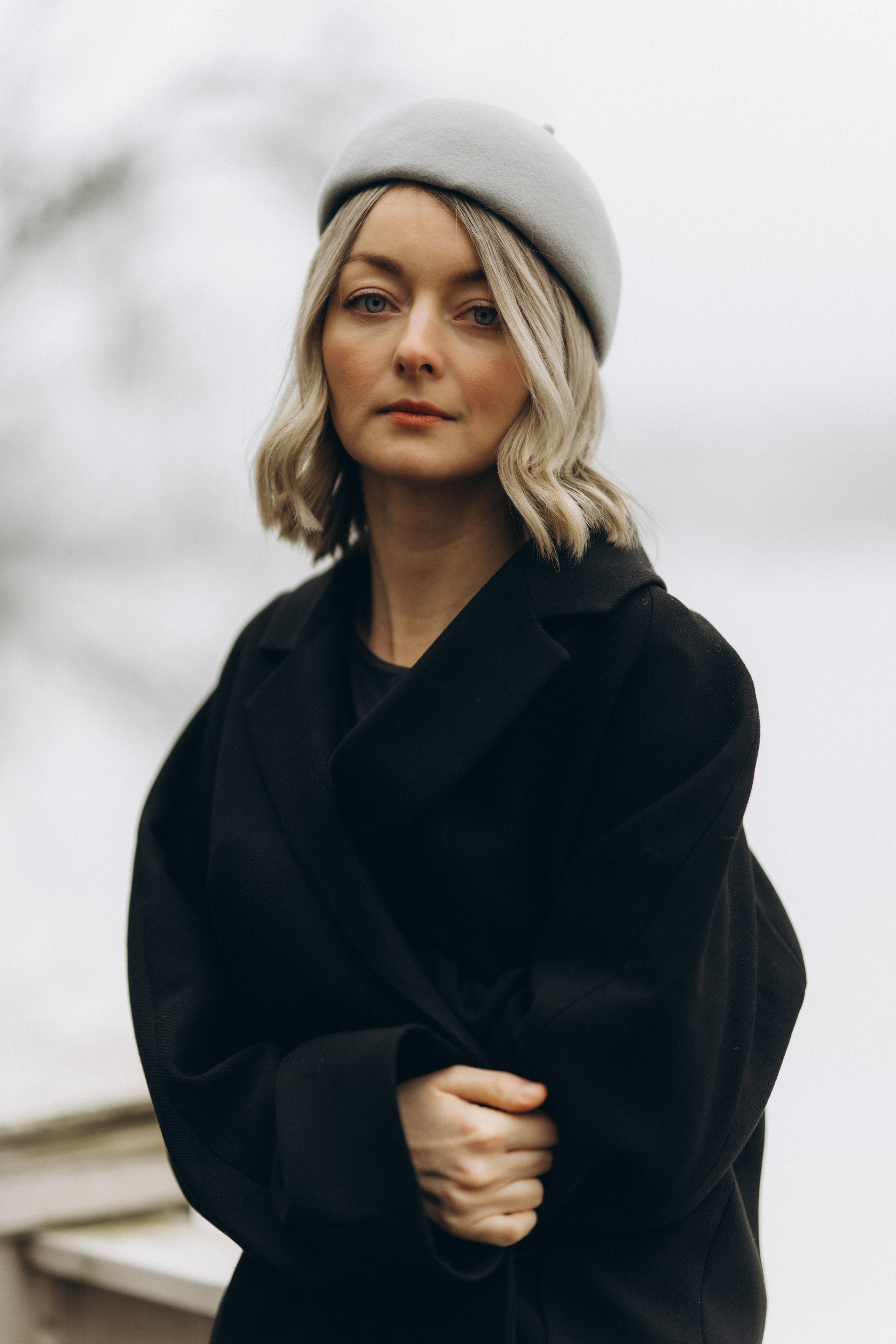 Woman phoshoot. Wedding and portrait photographer in Helsinki Vickan O