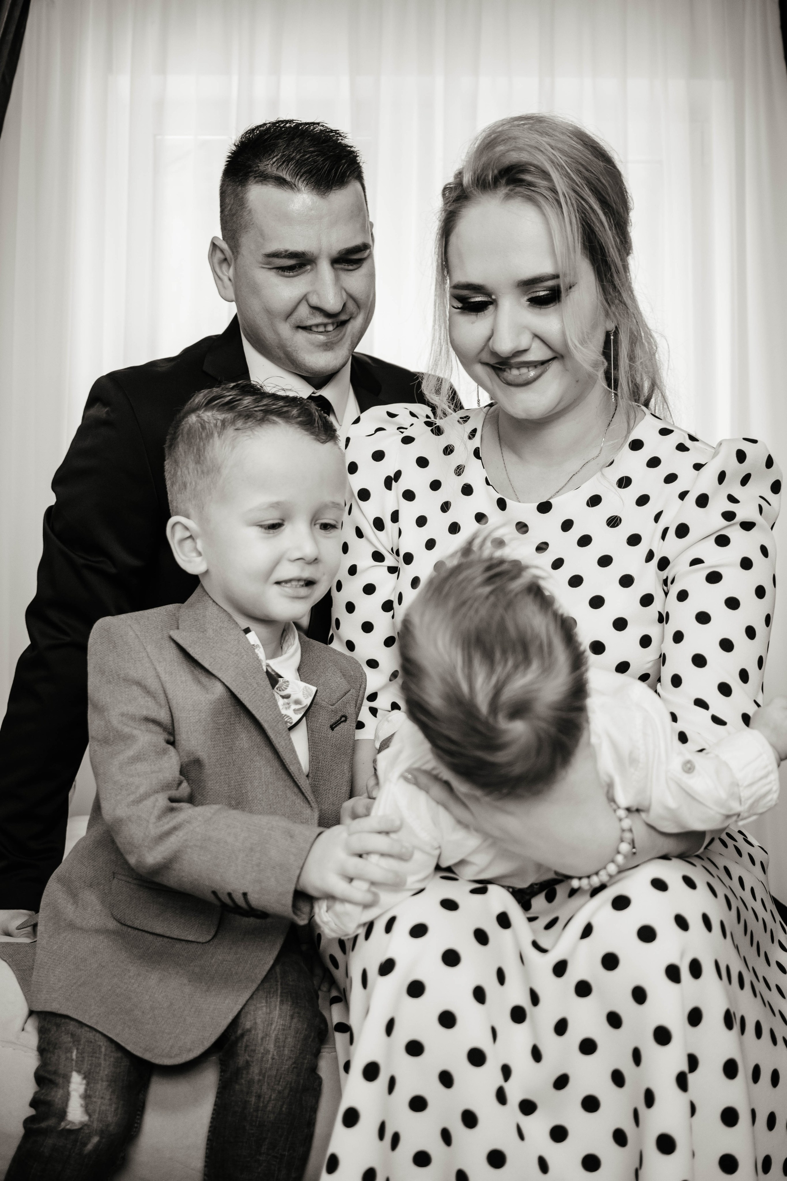 Damian. Fotograf si videograf — evenimente si studio