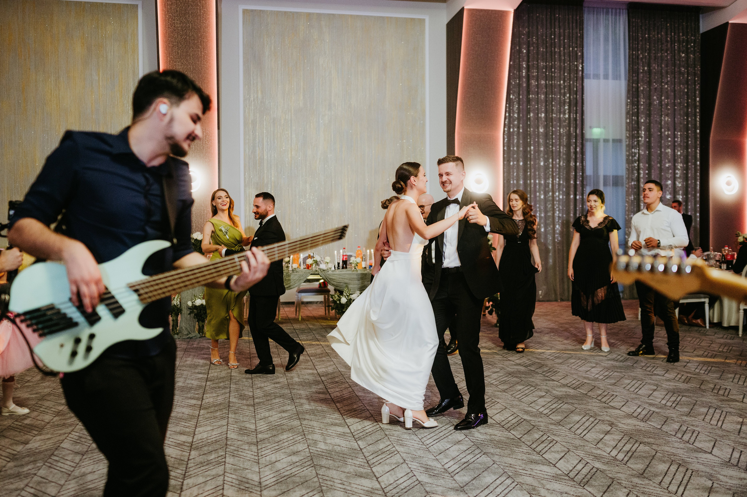 Rodica și Claudiu - O nuntă autentică și plină de emoție la Golden Forest. Valentin Melen - fotograf de nunta 🤍