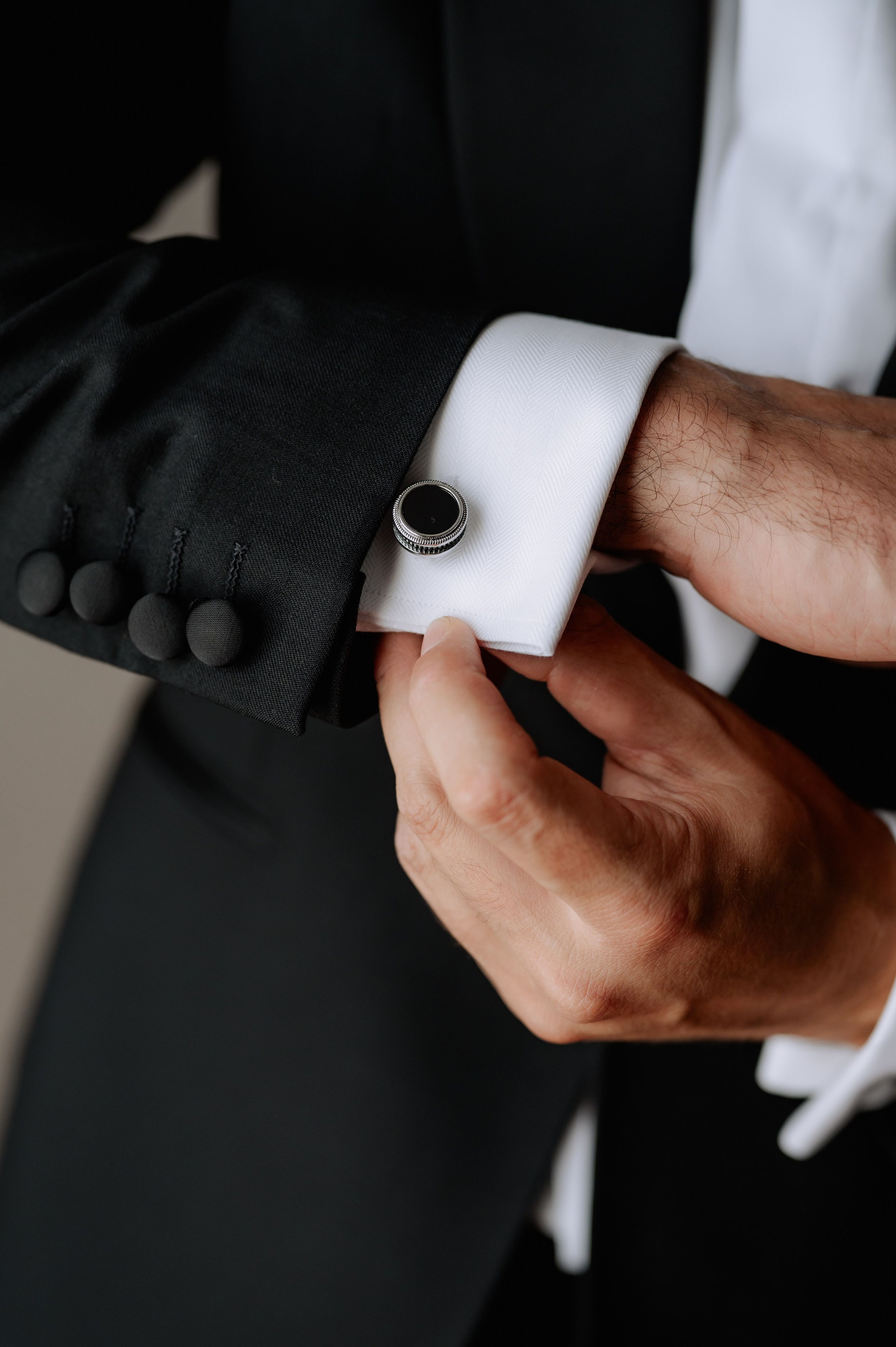 Cununie civila in aer liber , artificii de zi colorate , decor nunta , nunta la Hotel Traian. Proud Vision Weddings | Wedding Photography & Film — Servicii profesionale Foto Video Nunta Iasi