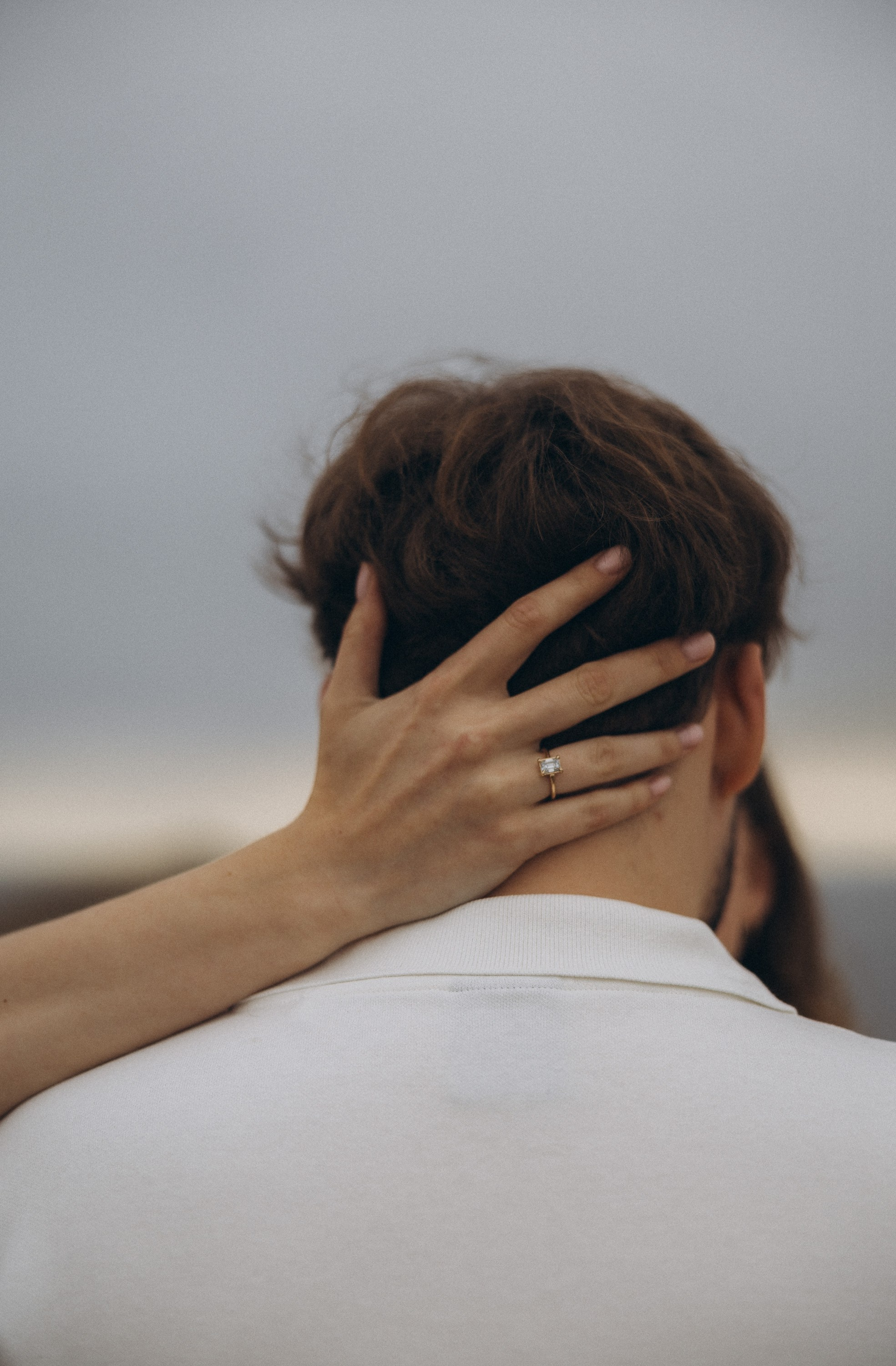 Surprise marriage proposal in São Lourenço, Madeira – romantic couple photography on dramatic coastal cliffs