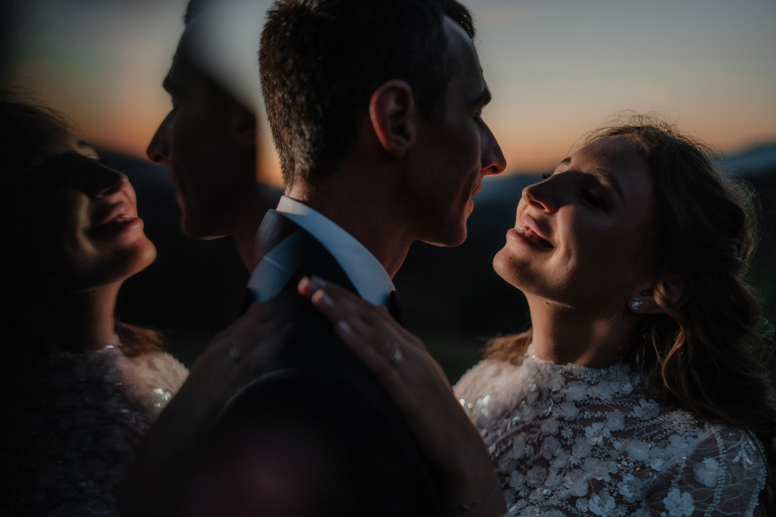 Andreea și Balint. Foto-Video Nunta Iasi, Suceava, Bucuresti / Disponibilitate 2025 — 2026 — 2027