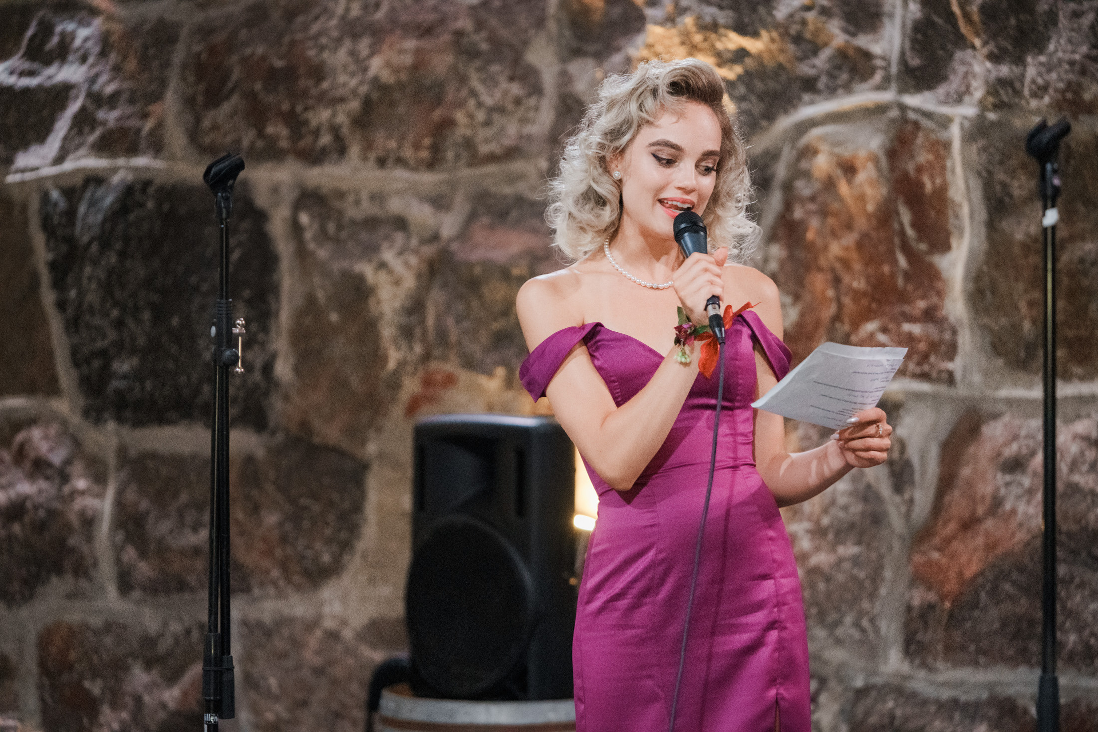 Heli&Sami, hääkuvaus Agroksenmäen holvikellari