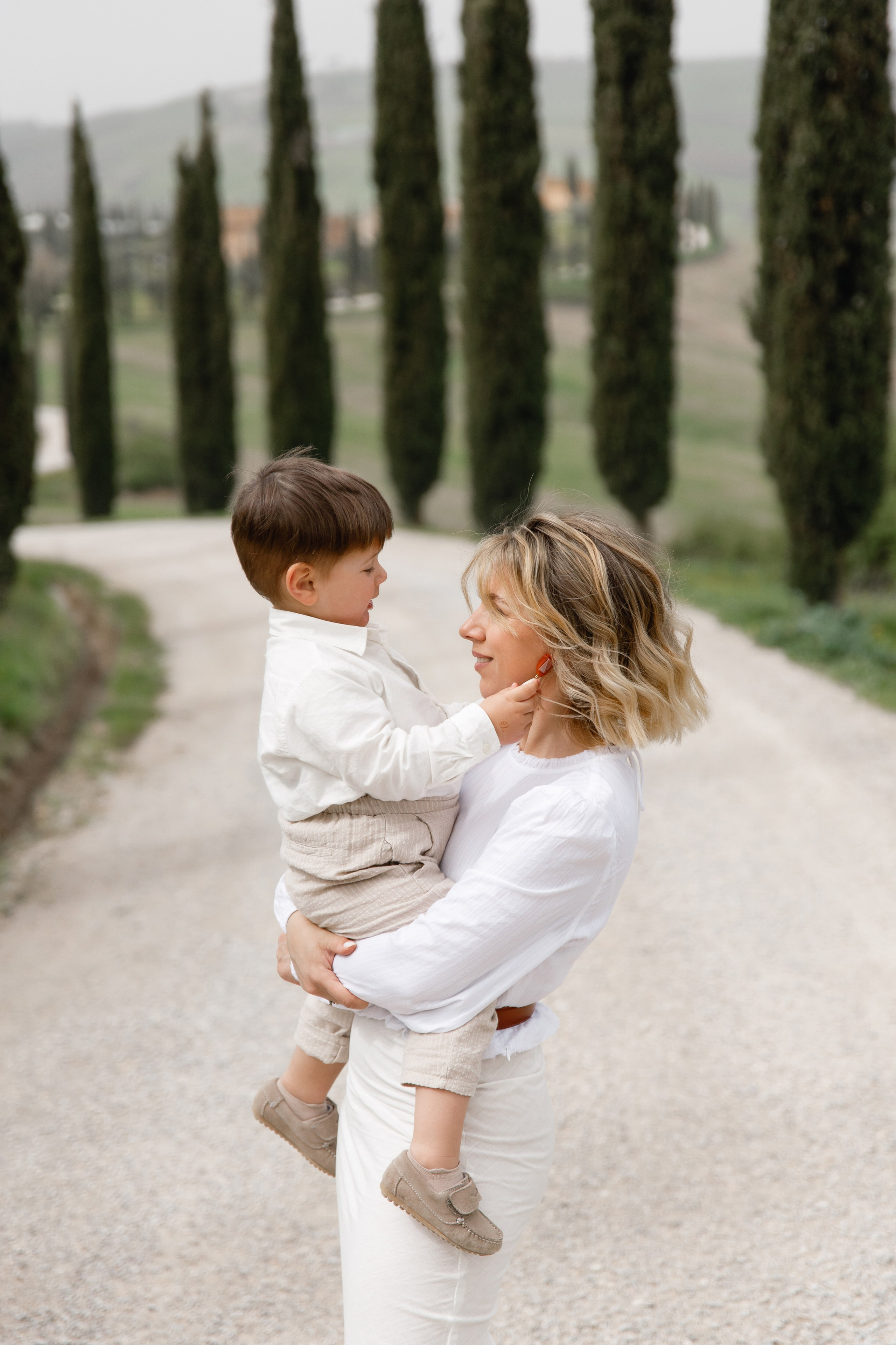 Wedding photographer Italy Rome, Tuscany, Lake Como, Sicily, Puglia. Wedding Photographer Rome Tuscany Como Sicily Puglia Amalfy Italy- Oksana Savenchuk