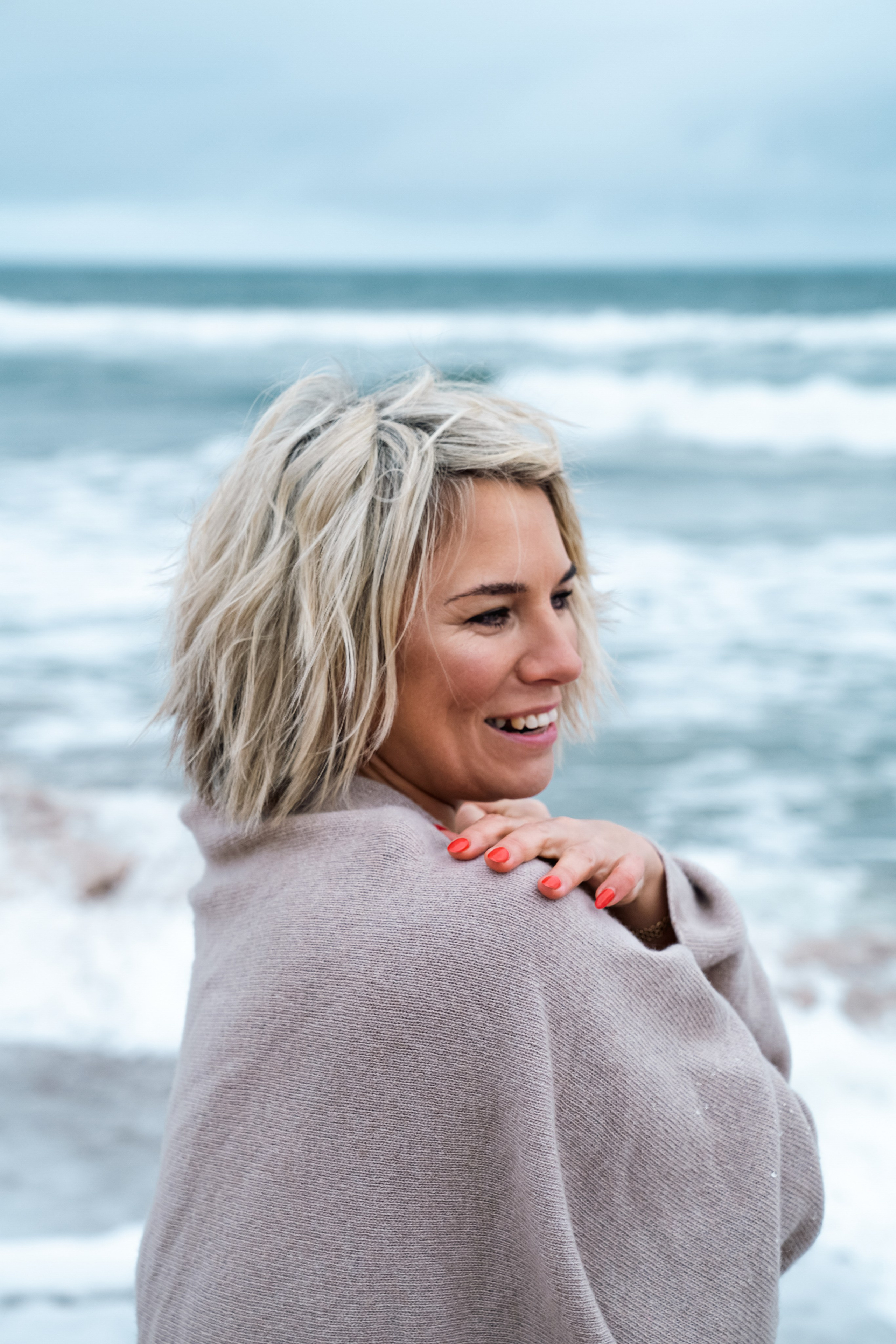 portrait photography, seaside photo session, Seaton Sluice, freedom to be yourself, body positive after 45