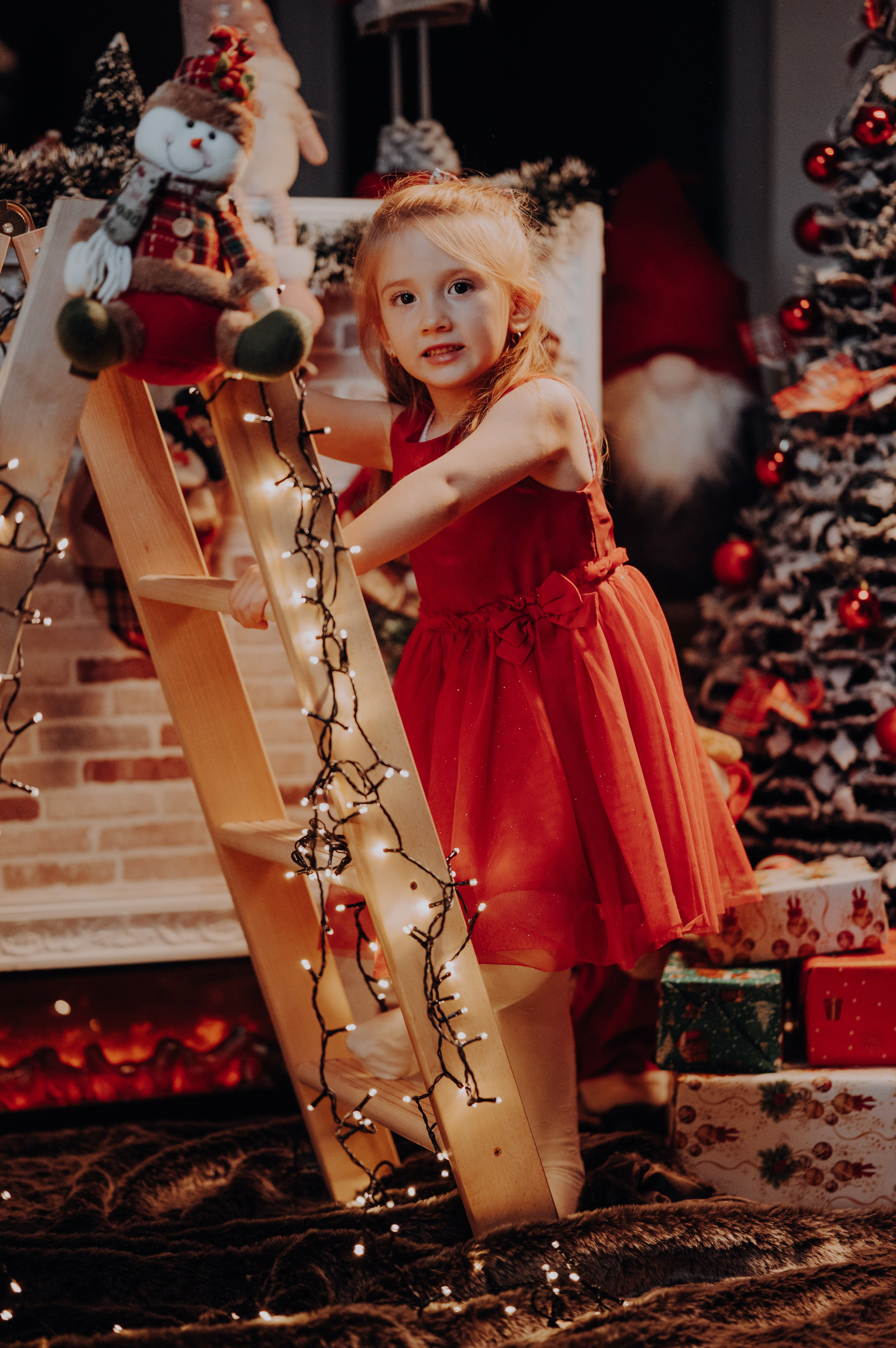 Ședințe foto de Crăciun la domiciliu – Magie și emoție autentică. Alex Vasilie | Fotograf de Nuntă, Botez și Portret | Cluj-Napoca