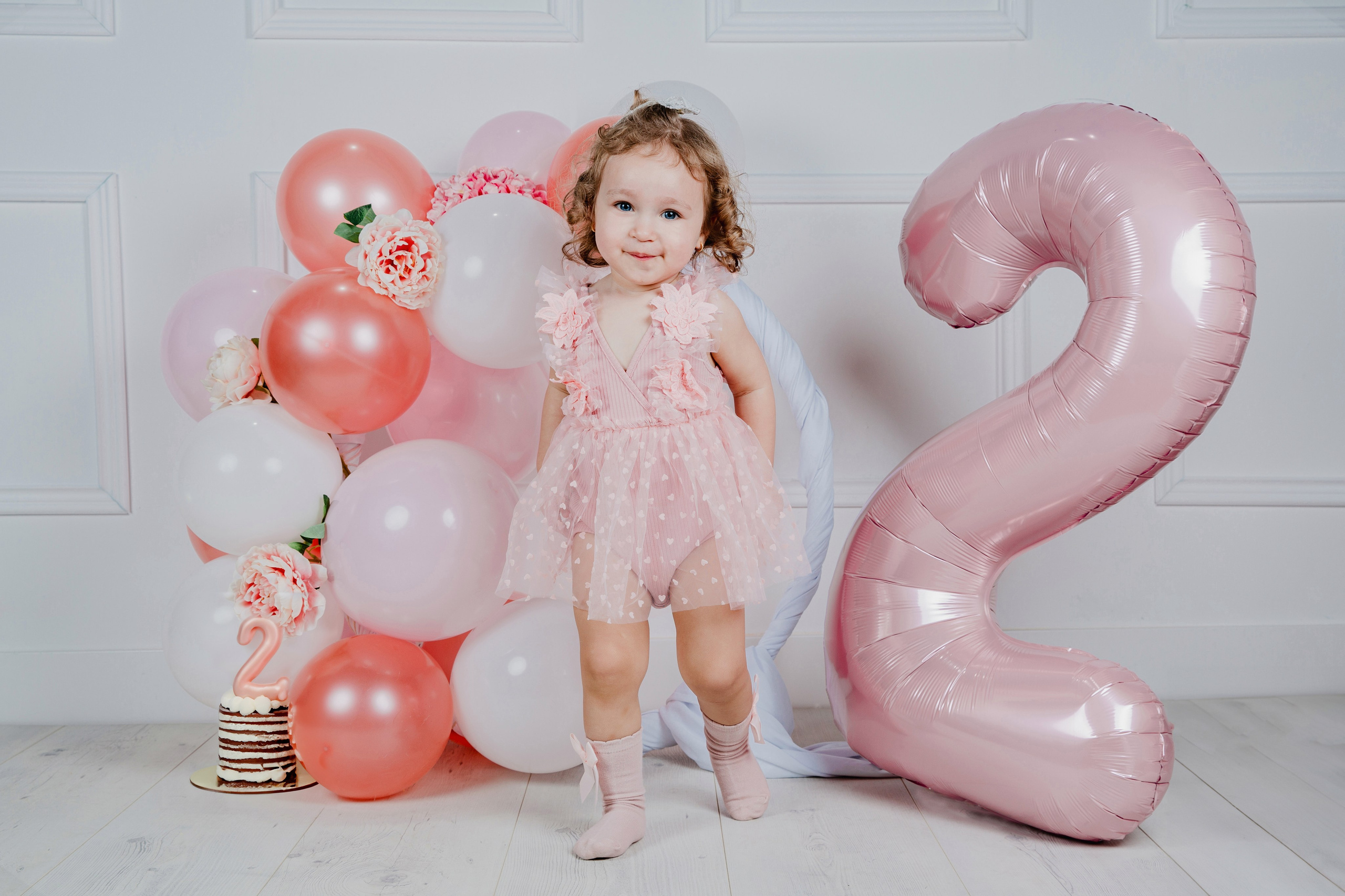 Sesión de Fotos de Cumpleaños en Madrid | Smash Cake, 15, 19, 40 Años – Rainbox Estudio. Rainbox Estudio de Fotografía